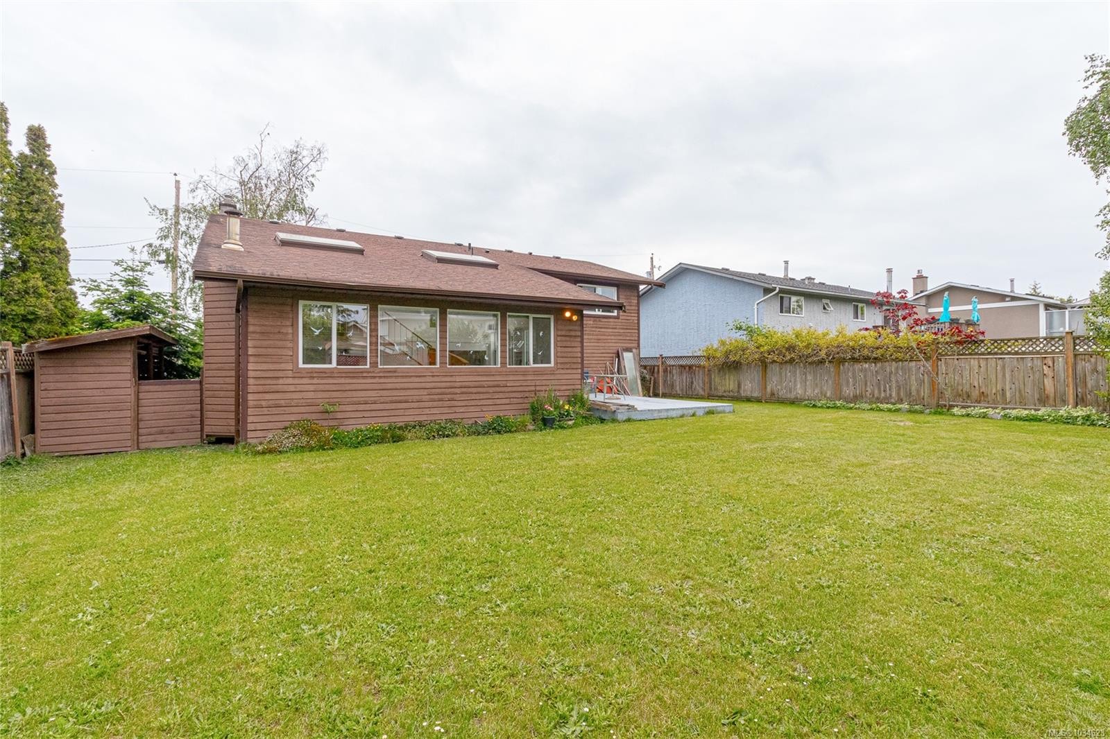 10046 Judson Pl, Sidney, BC