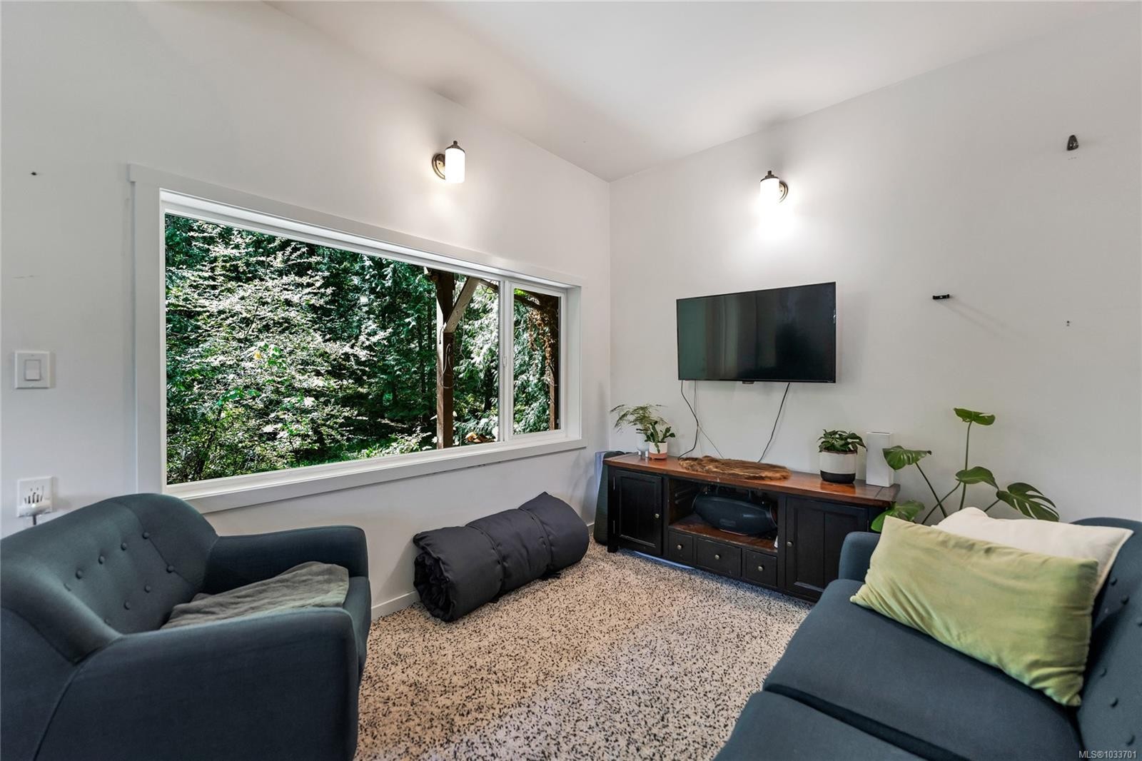 490 Rainbow Rd, Salt Spring, BC