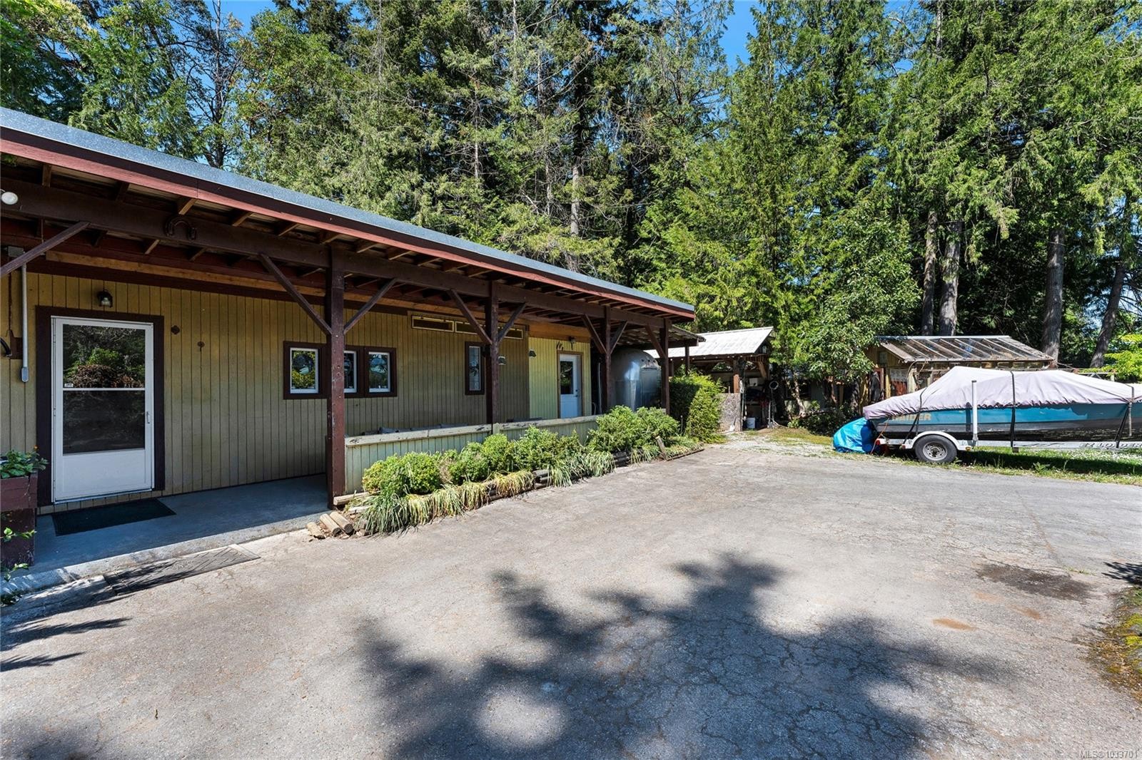 490 Rainbow Rd, Salt Spring, BC