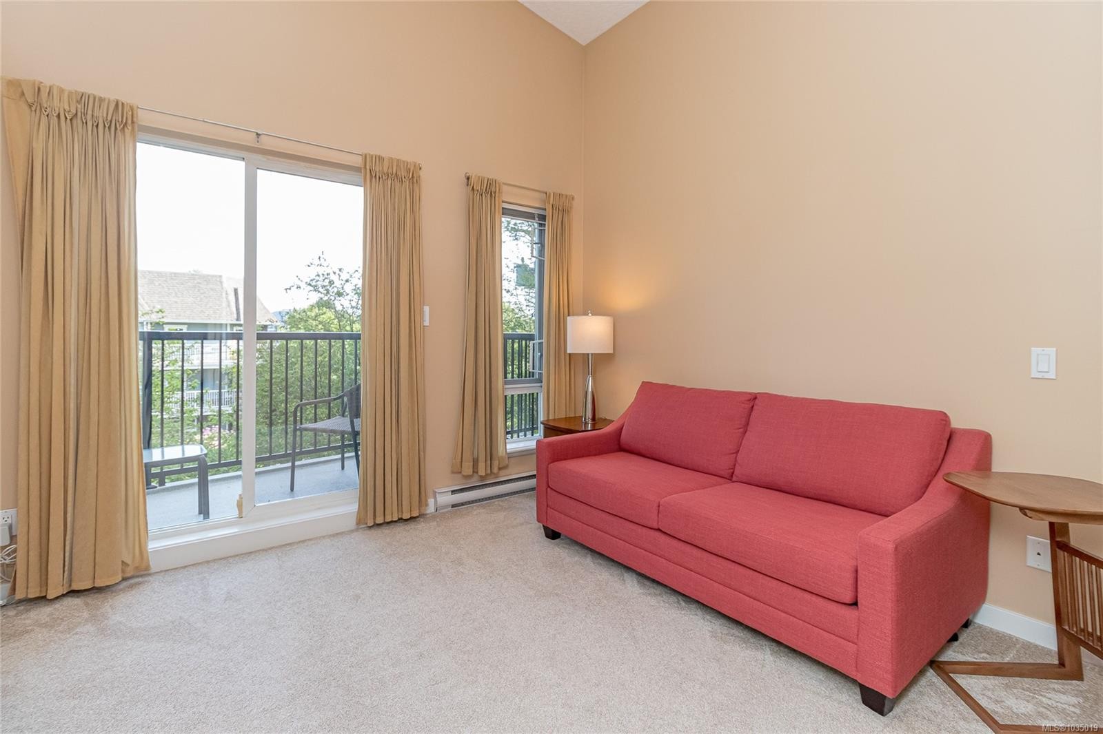 202-116 Queens Rd, Duncan, BC