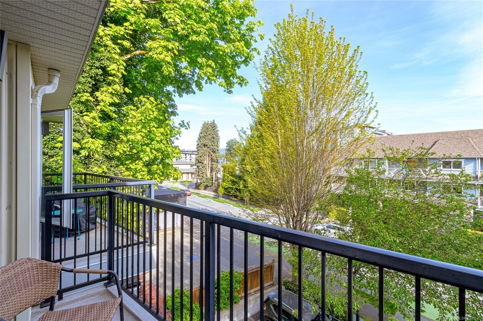 202-116 Queens Rd, Duncan, BC