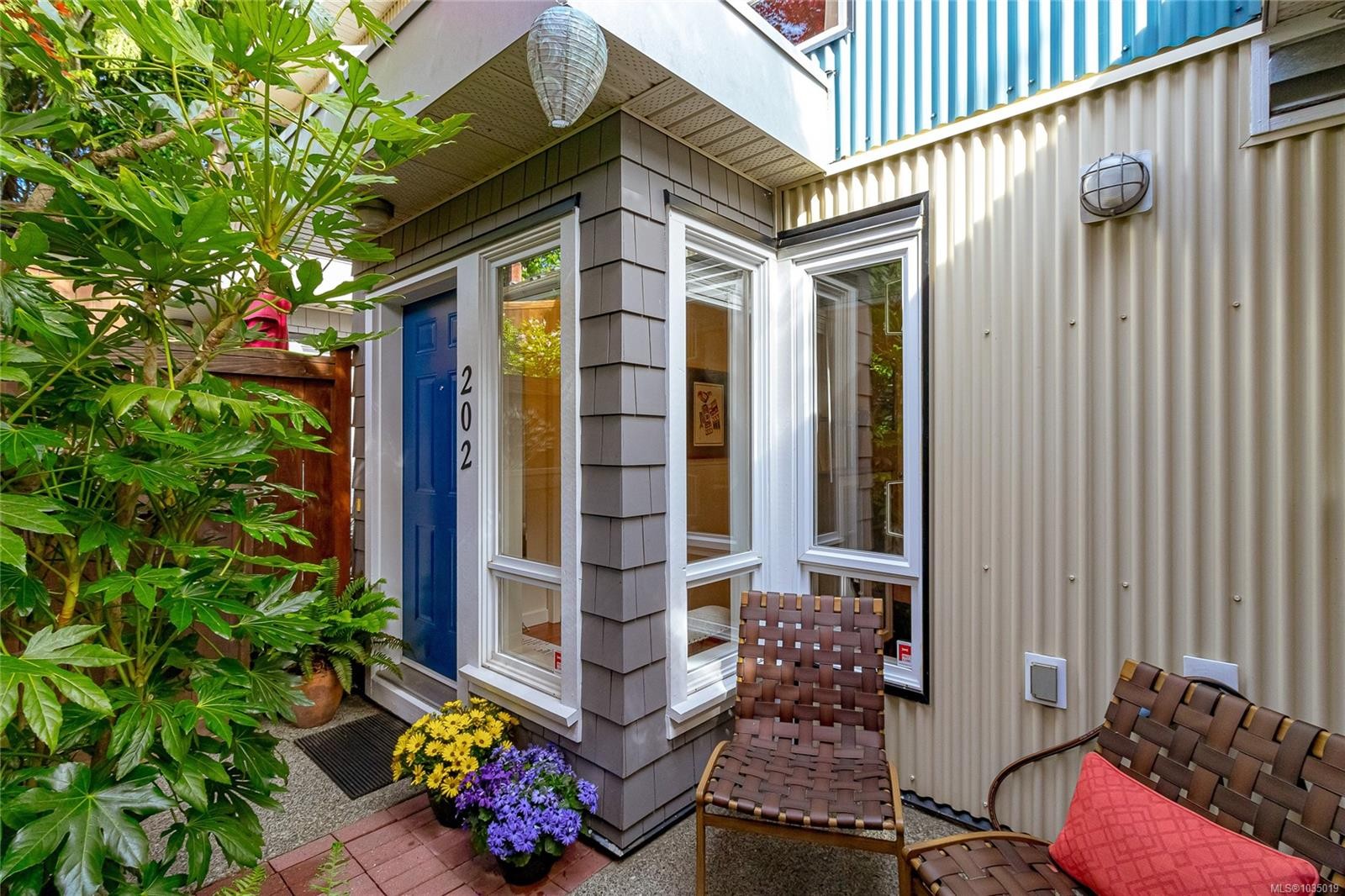202-116 Queens Rd, Duncan, BC