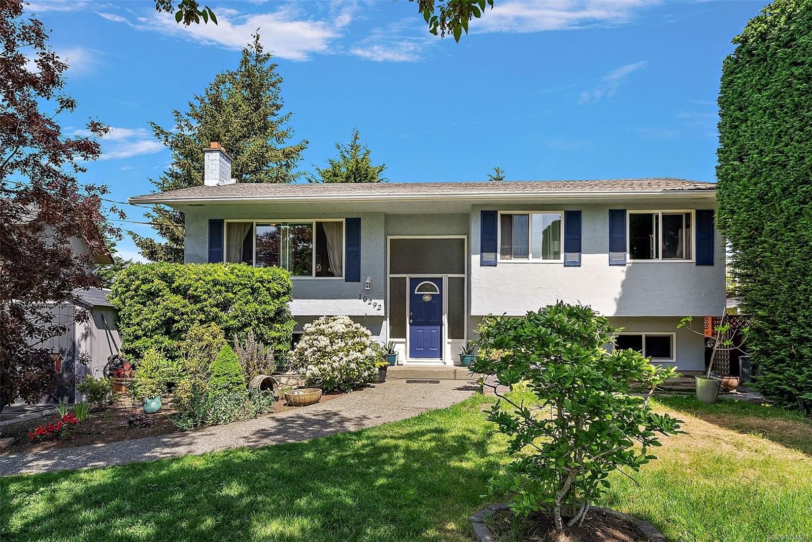 10292 Godfrey Pl, Sidney, BC