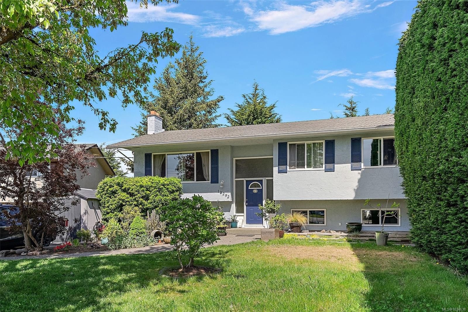 10292 Godfrey Pl, Sidney, BC