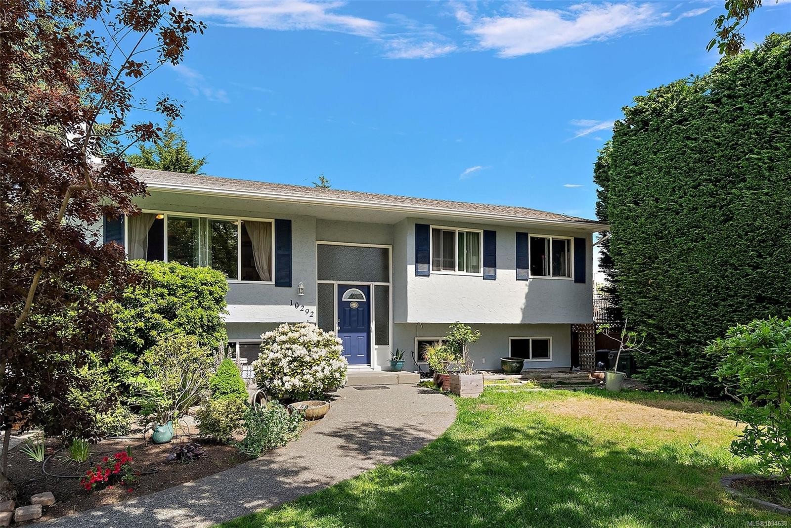 10292 Godfrey Pl, Sidney, BC