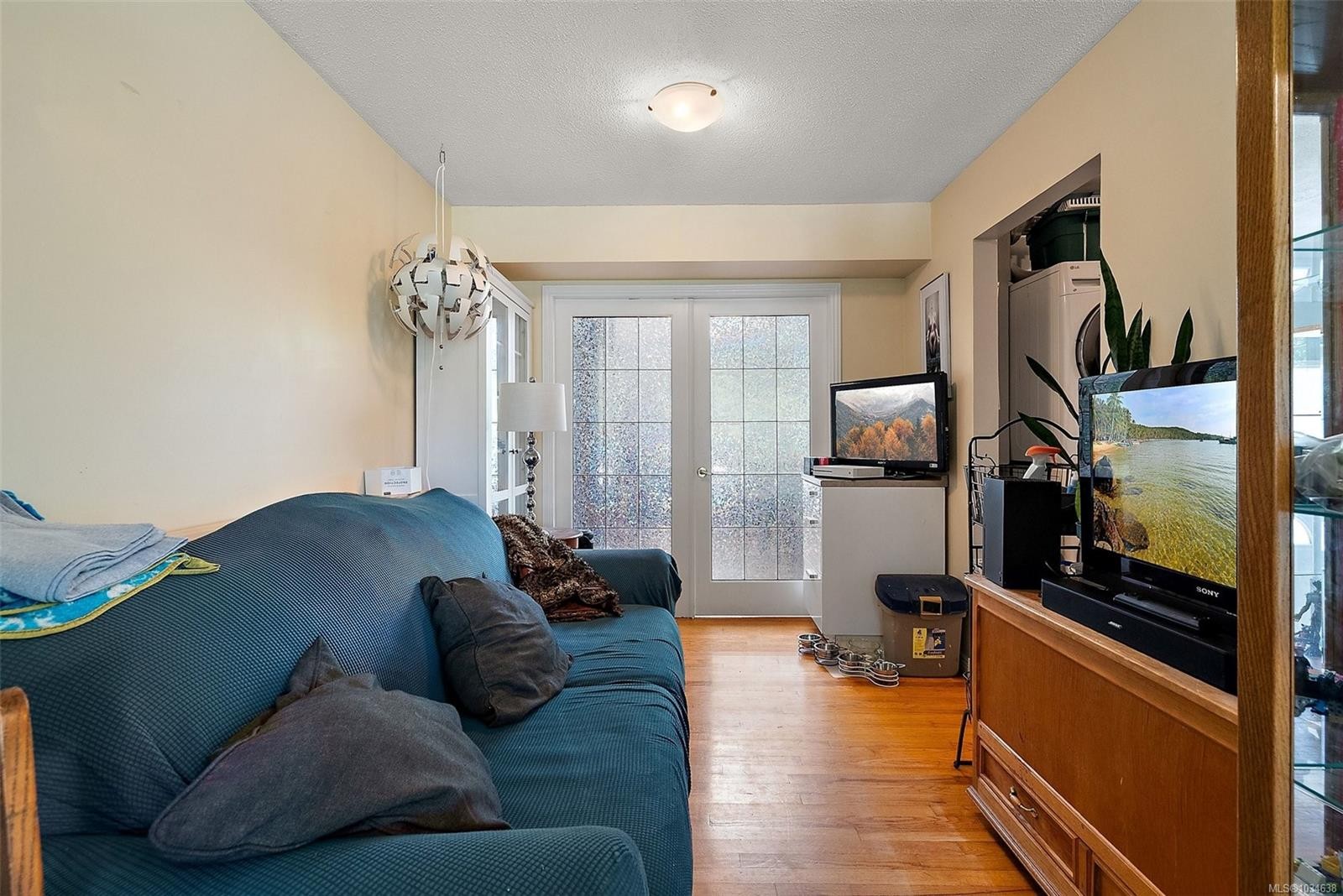 10292 Godfrey Pl, Sidney, BC