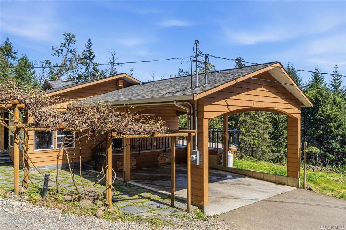 2004 Rena Rd, Nanoose Bay, BC