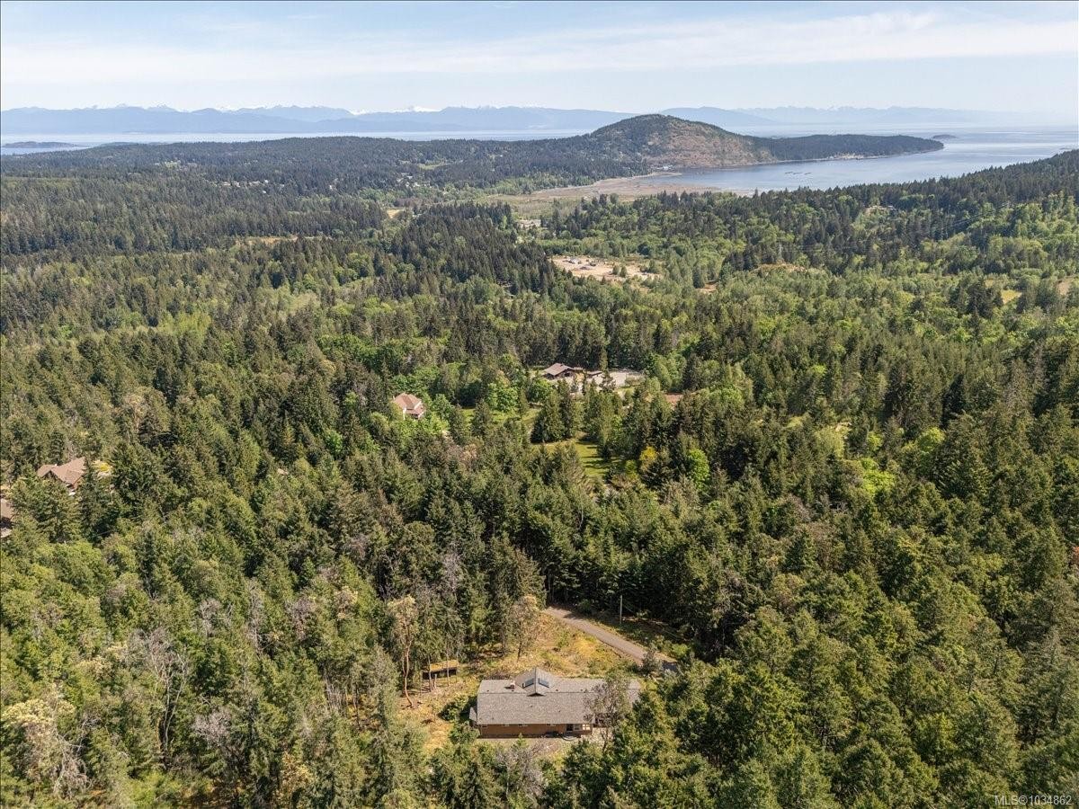 2004 Rena Rd, Nanoose Bay, BC