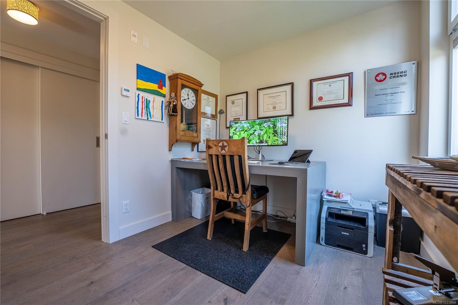 12-9667B First St, Sidney, BC - Indoor Photo Showing Office