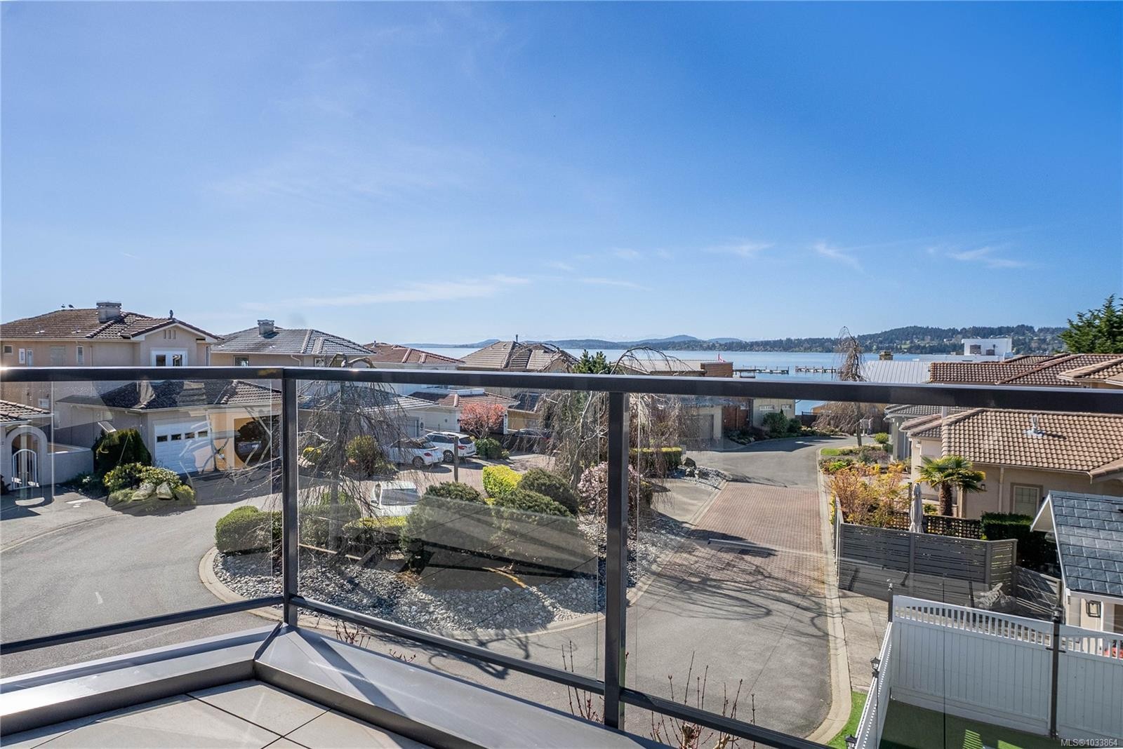 12-9667B First St, Sidney, BC - Outdoor With Exterior