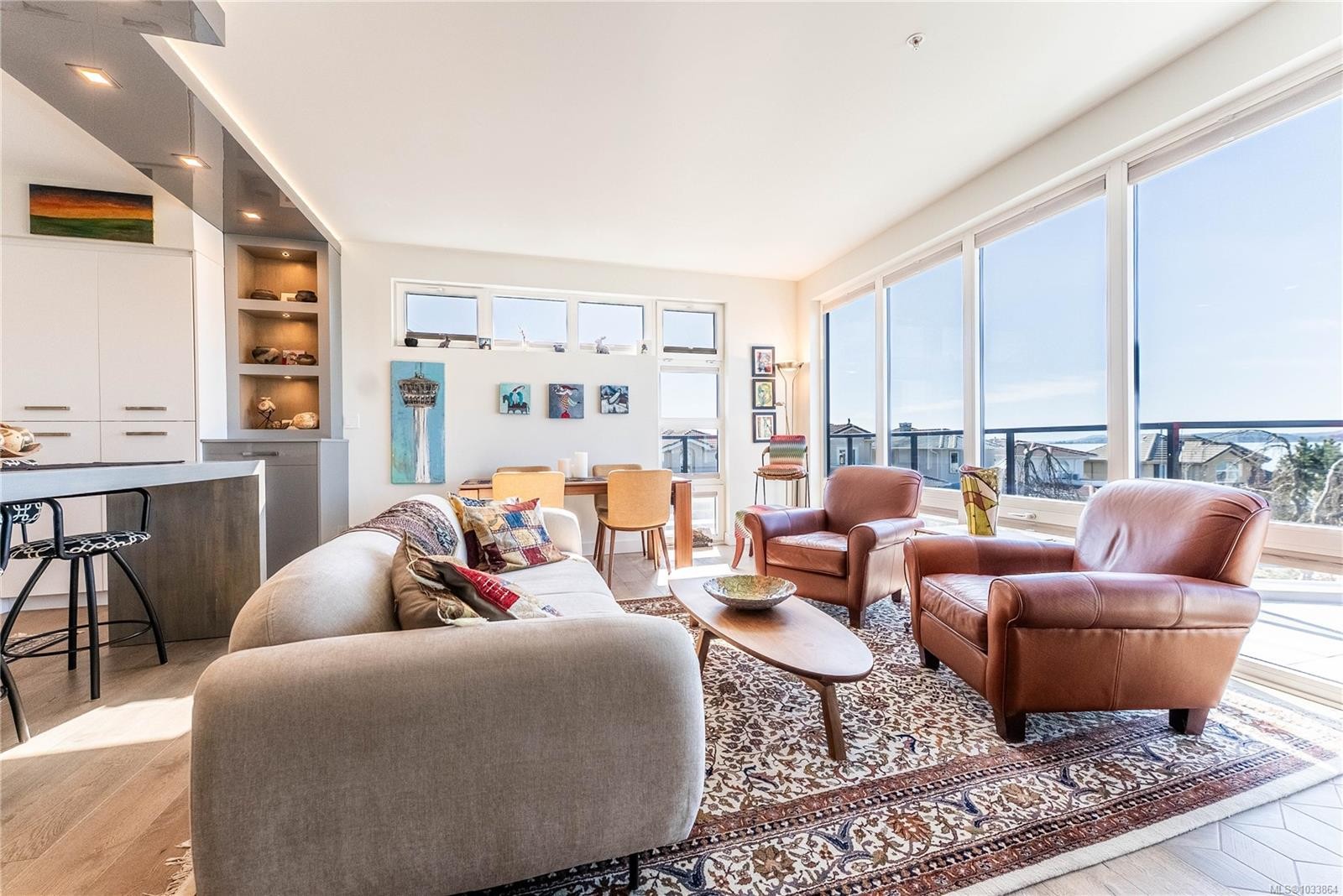12-9667B First St, Sidney, BC - Indoor Photo Showing Living Room