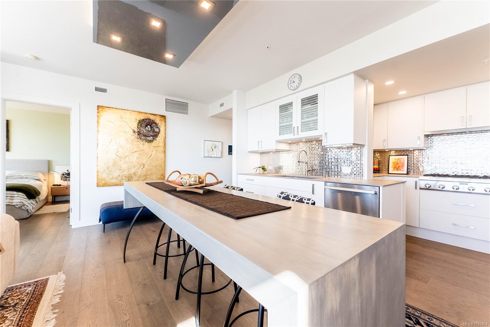 12-9667B First St, Sidney, BC - Indoor Photo Showing Kitchen With Upgraded Kitchen