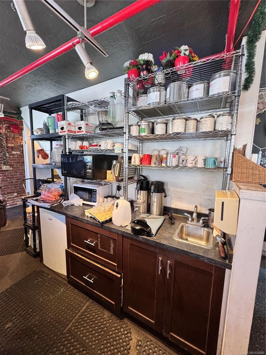 504 Herald St, Victoria, BC