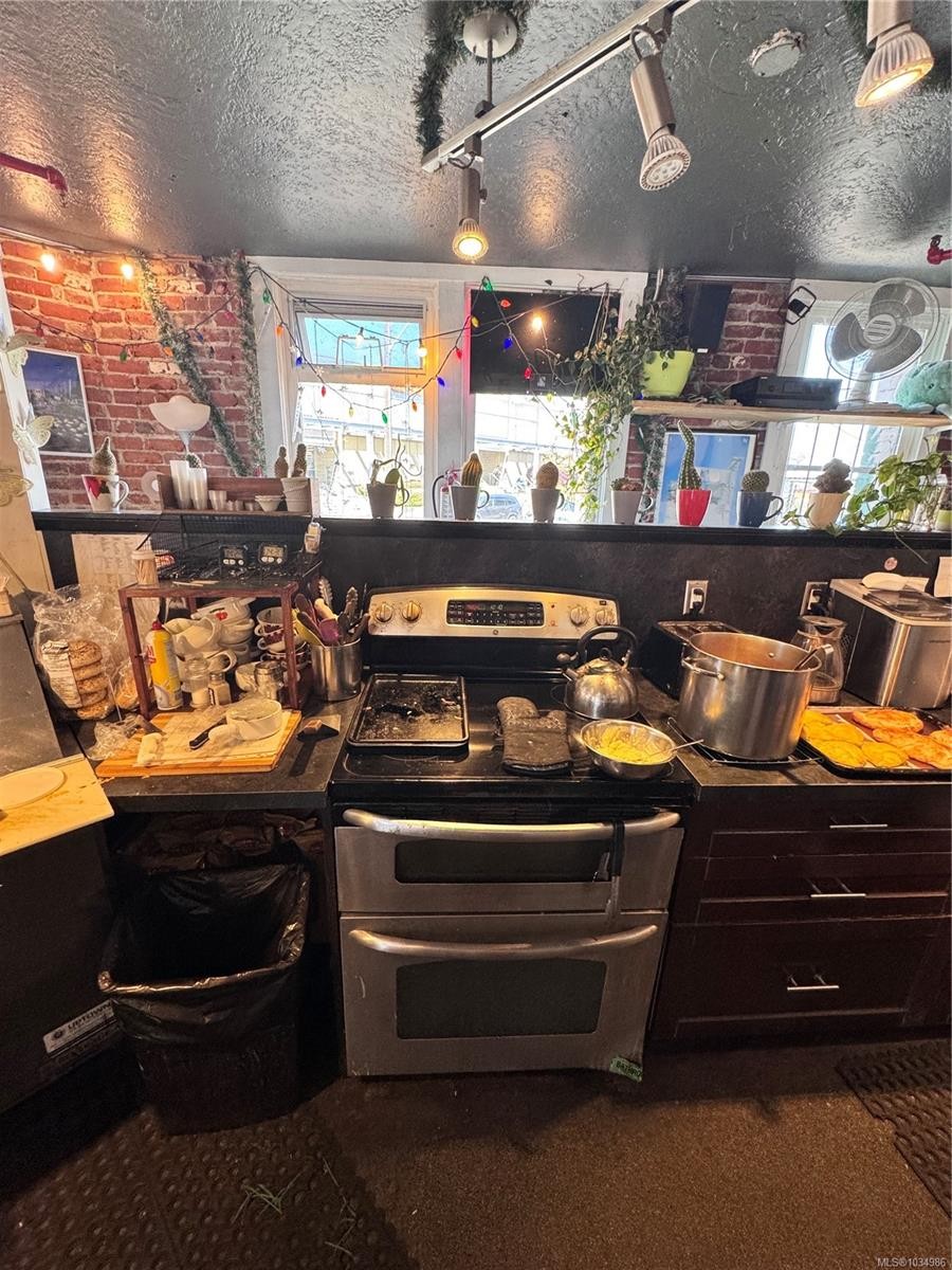504 Herald St, Victoria, BC