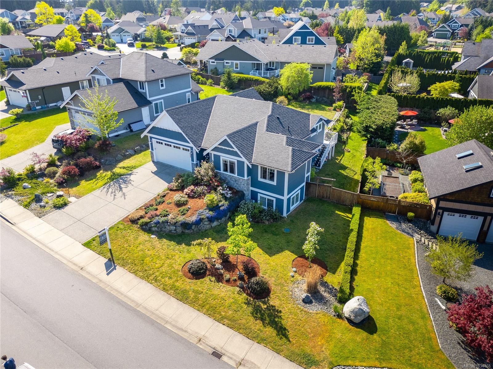 880 Pratt Rd, Mill Bay, BC