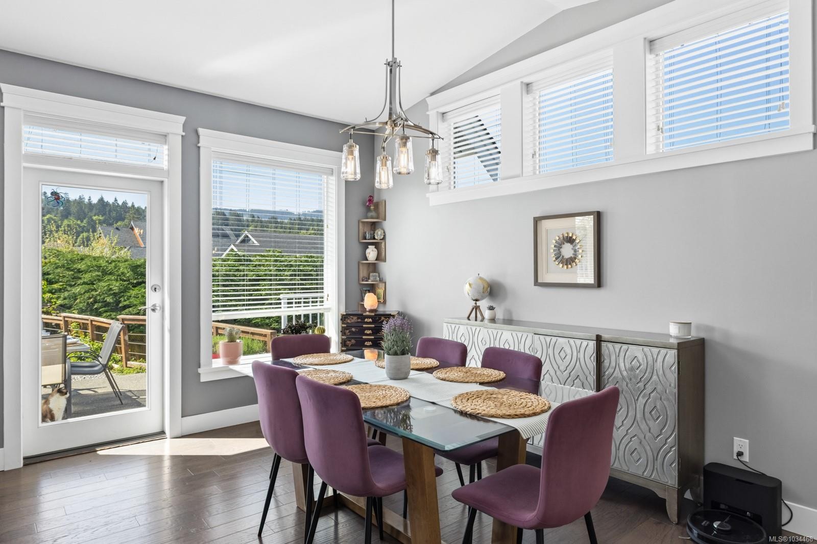 880 Pratt Rd, Mill Bay, BC
