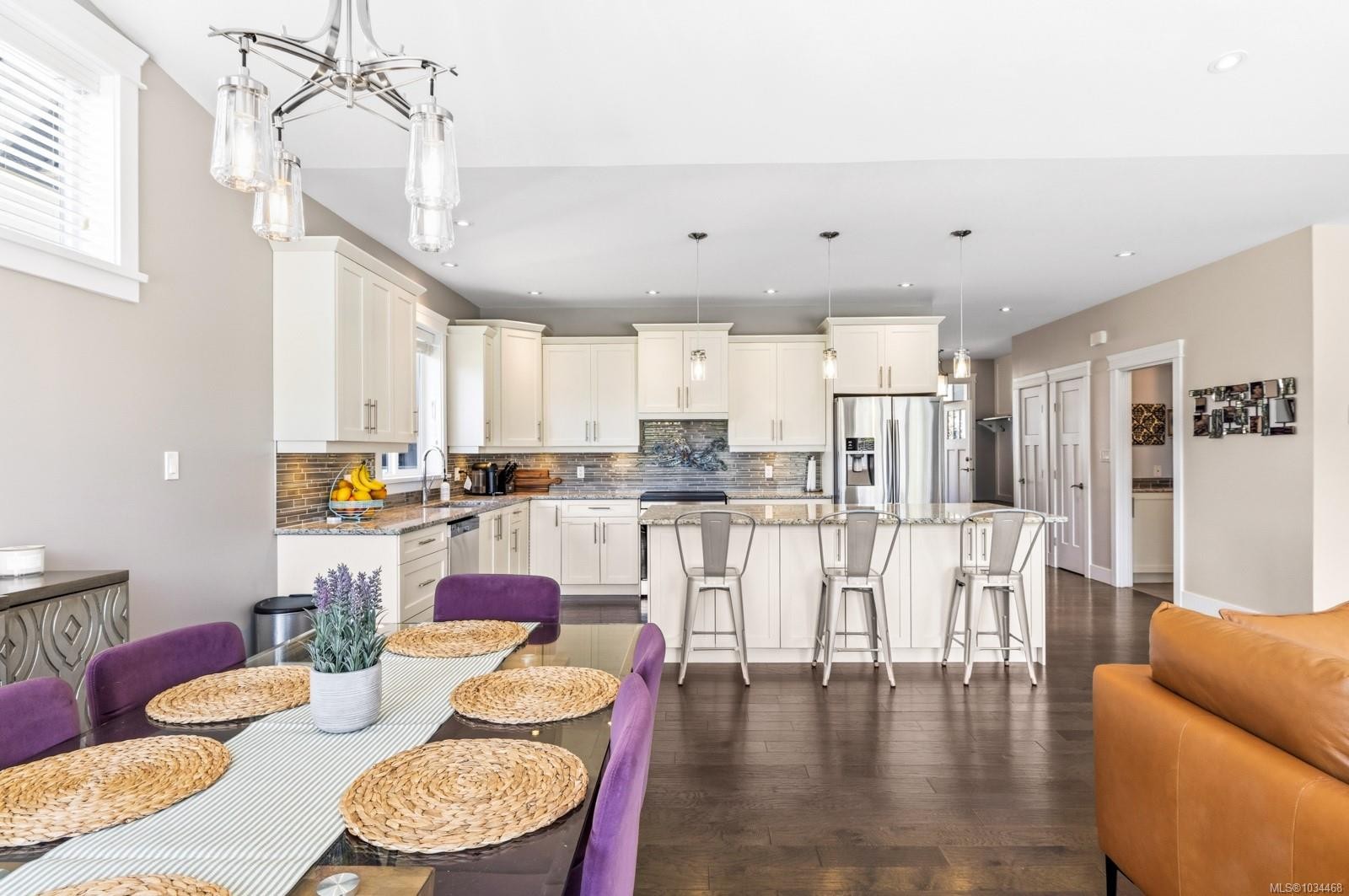 880 Pratt Rd, Mill Bay, BC