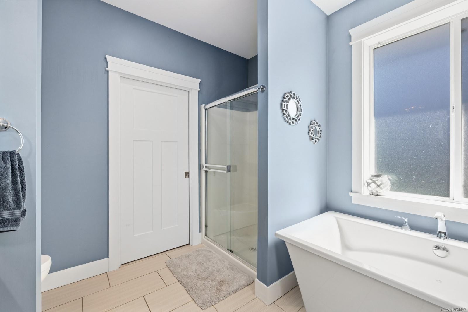 880 Pratt Rd, Mill Bay, BC