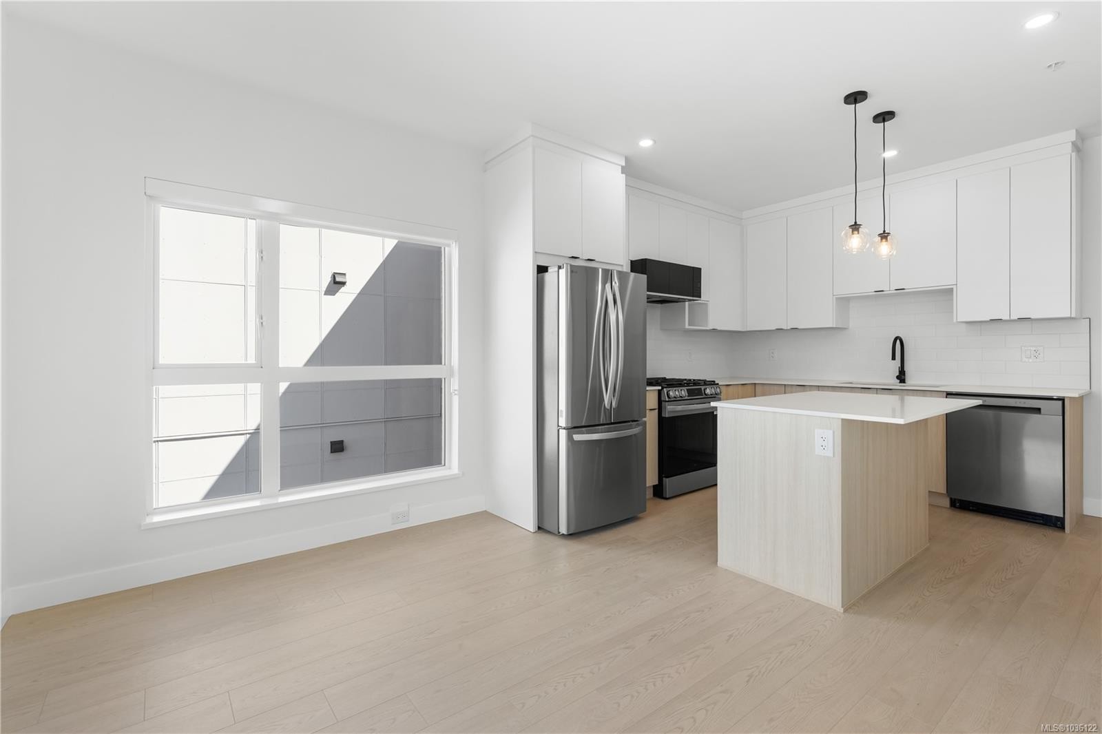 #617-2629 Millstream Rd, Langford, BC - Indoor Photo Showing Kitchen