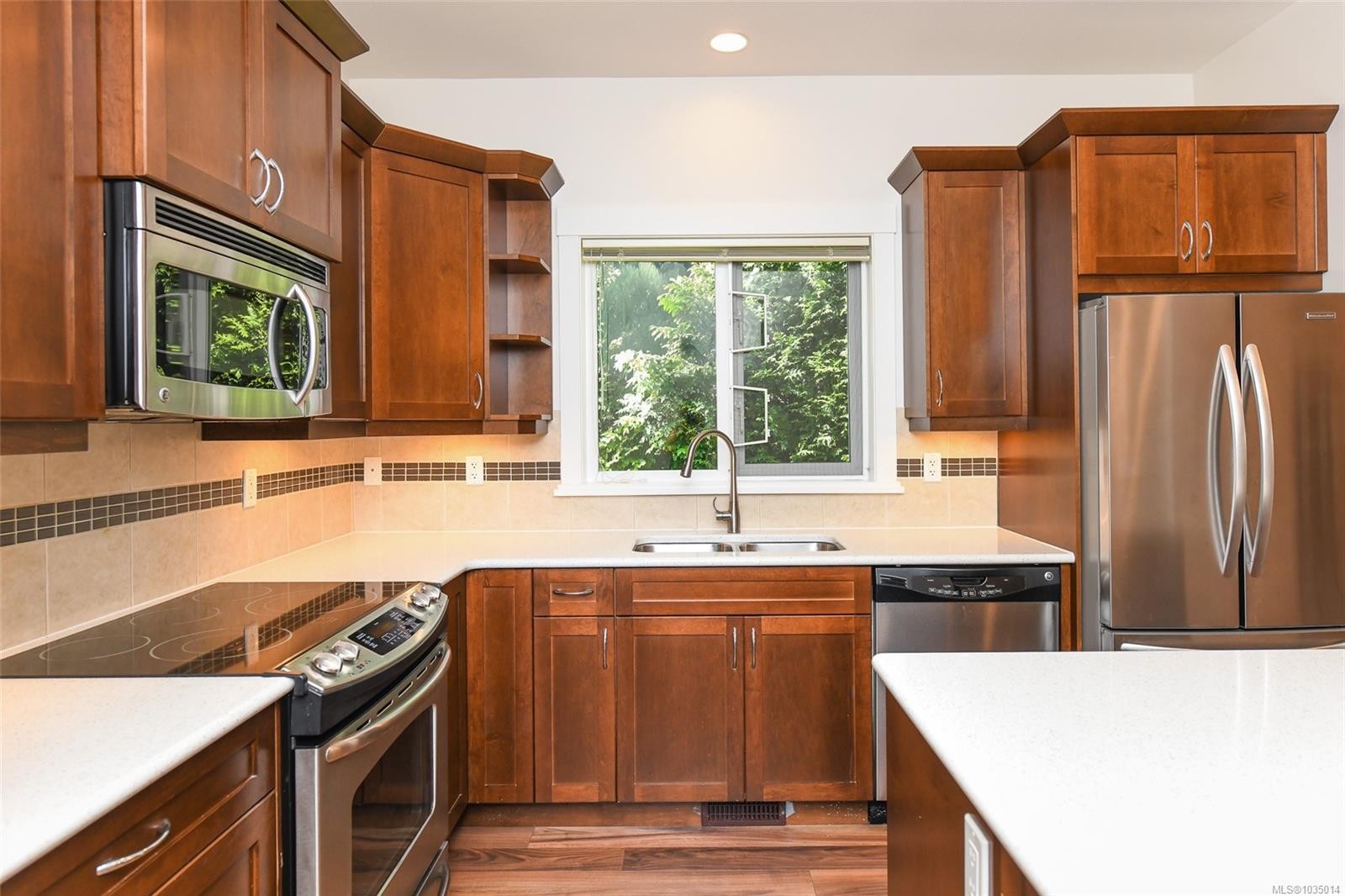 1-700 Lancaster Way, Comox, BC