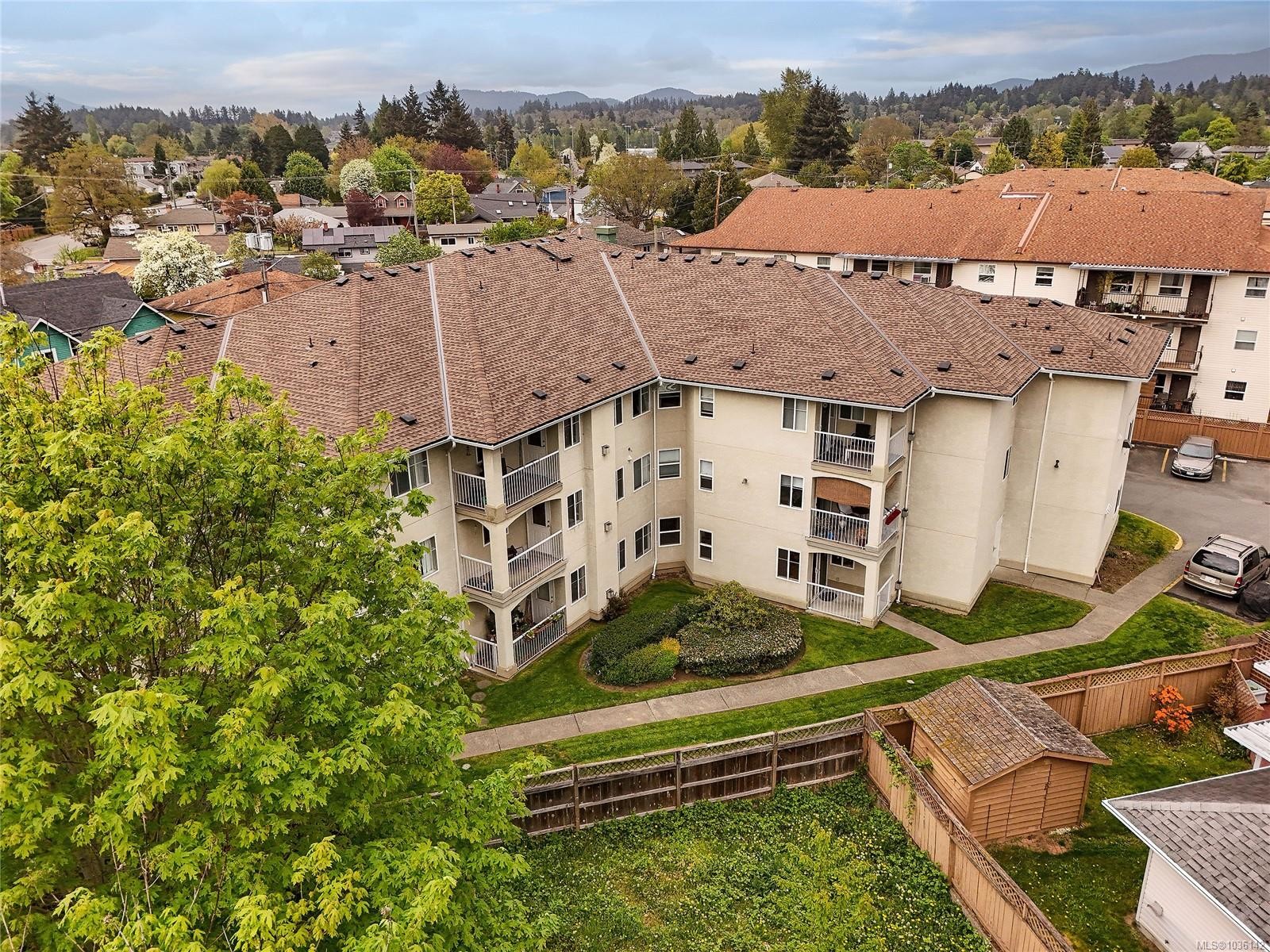 105-740 Trunk Rd, Duncan, BC - Outdoor With View