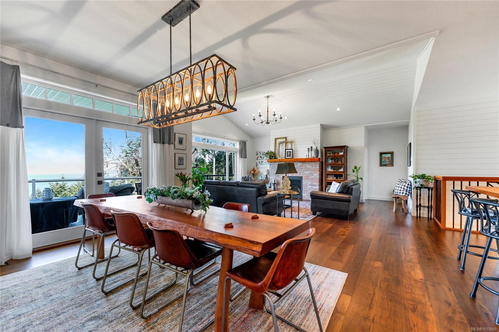 347 Collins Rd, Salt Spring, BC