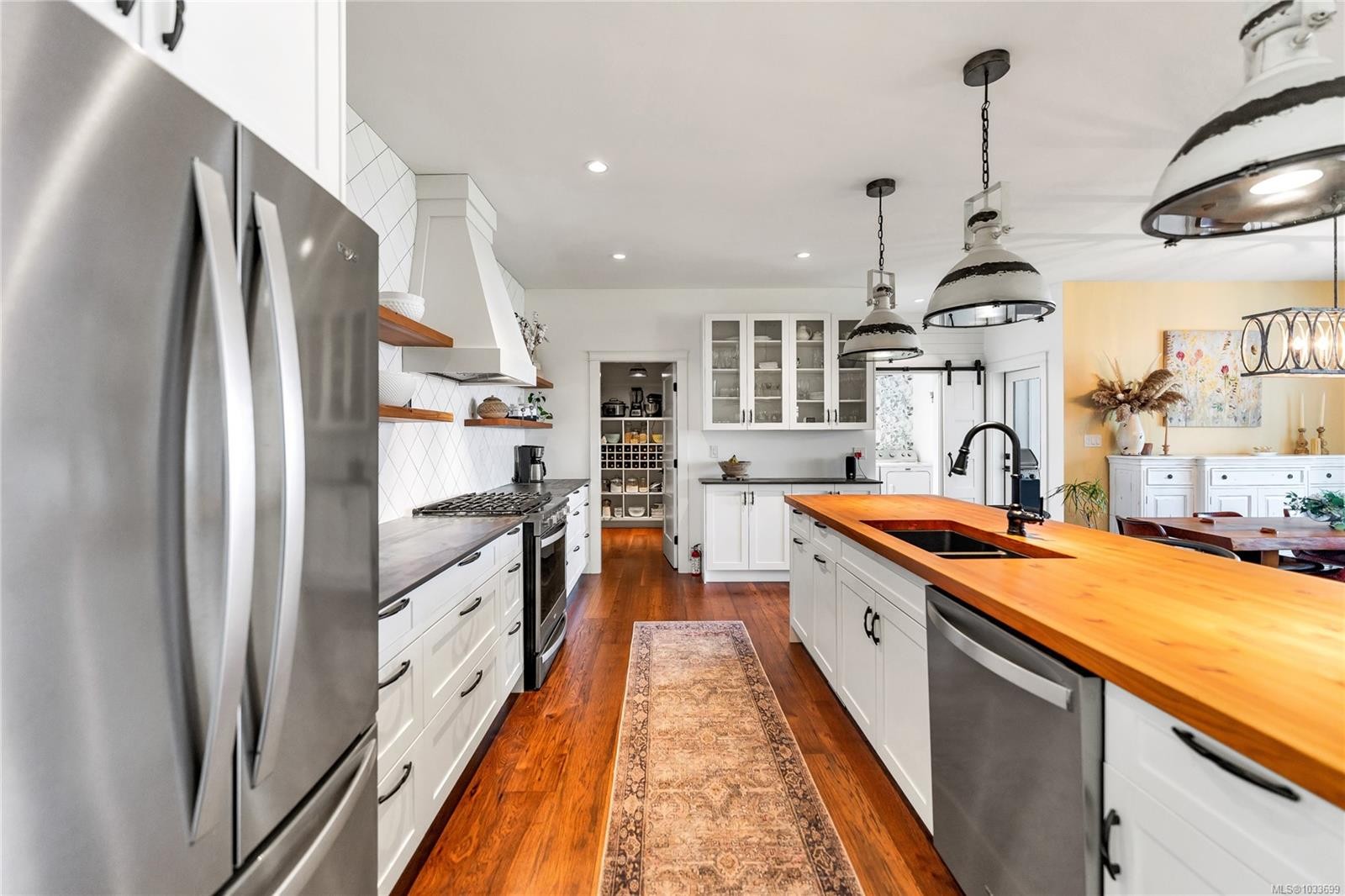 347 Collins Rd, Salt Spring, BC
