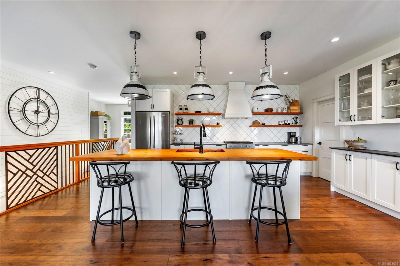 347 Collins Rd, Salt Spring, BC
