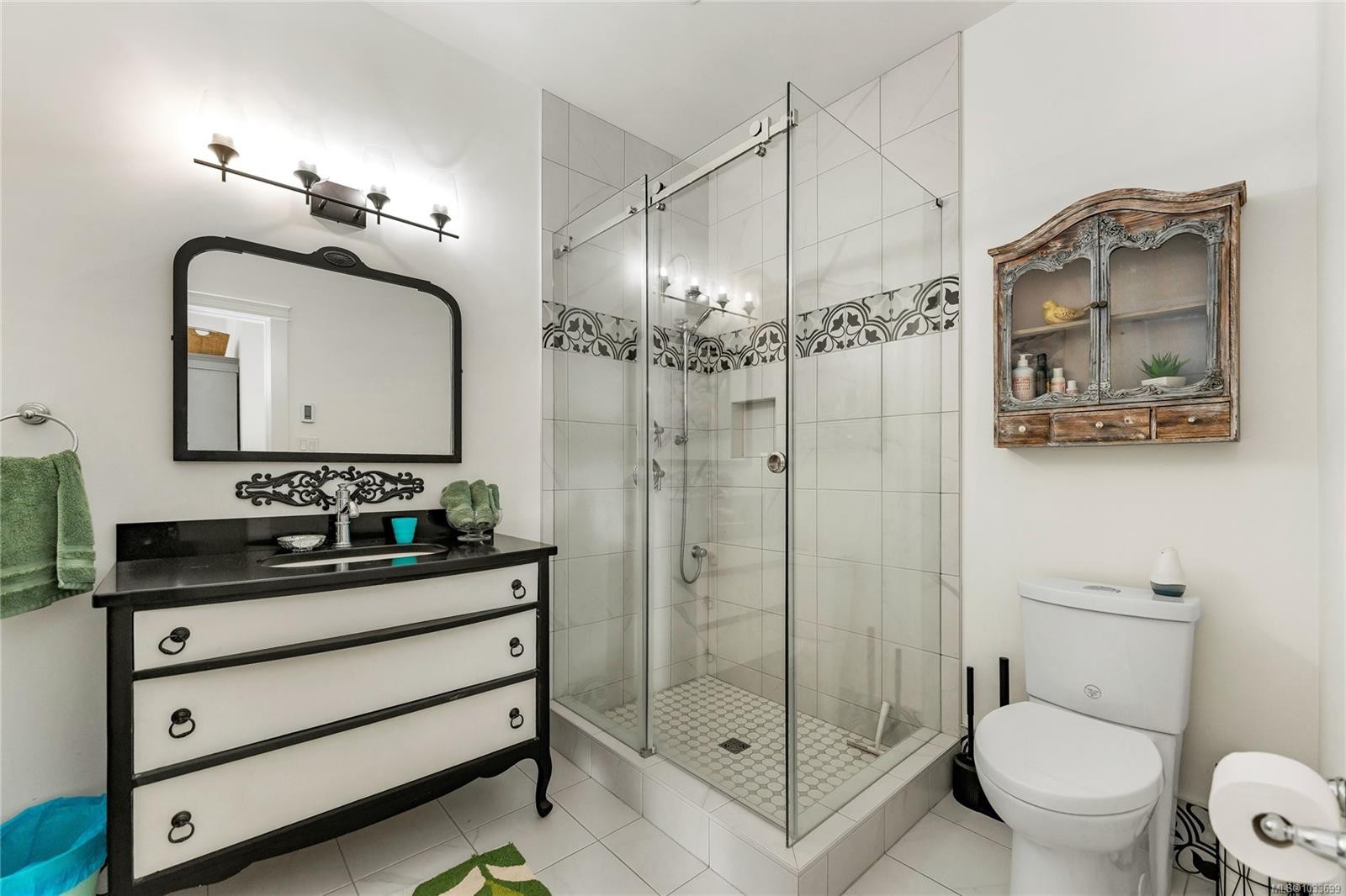 347 Collins Rd, Salt Spring, BC