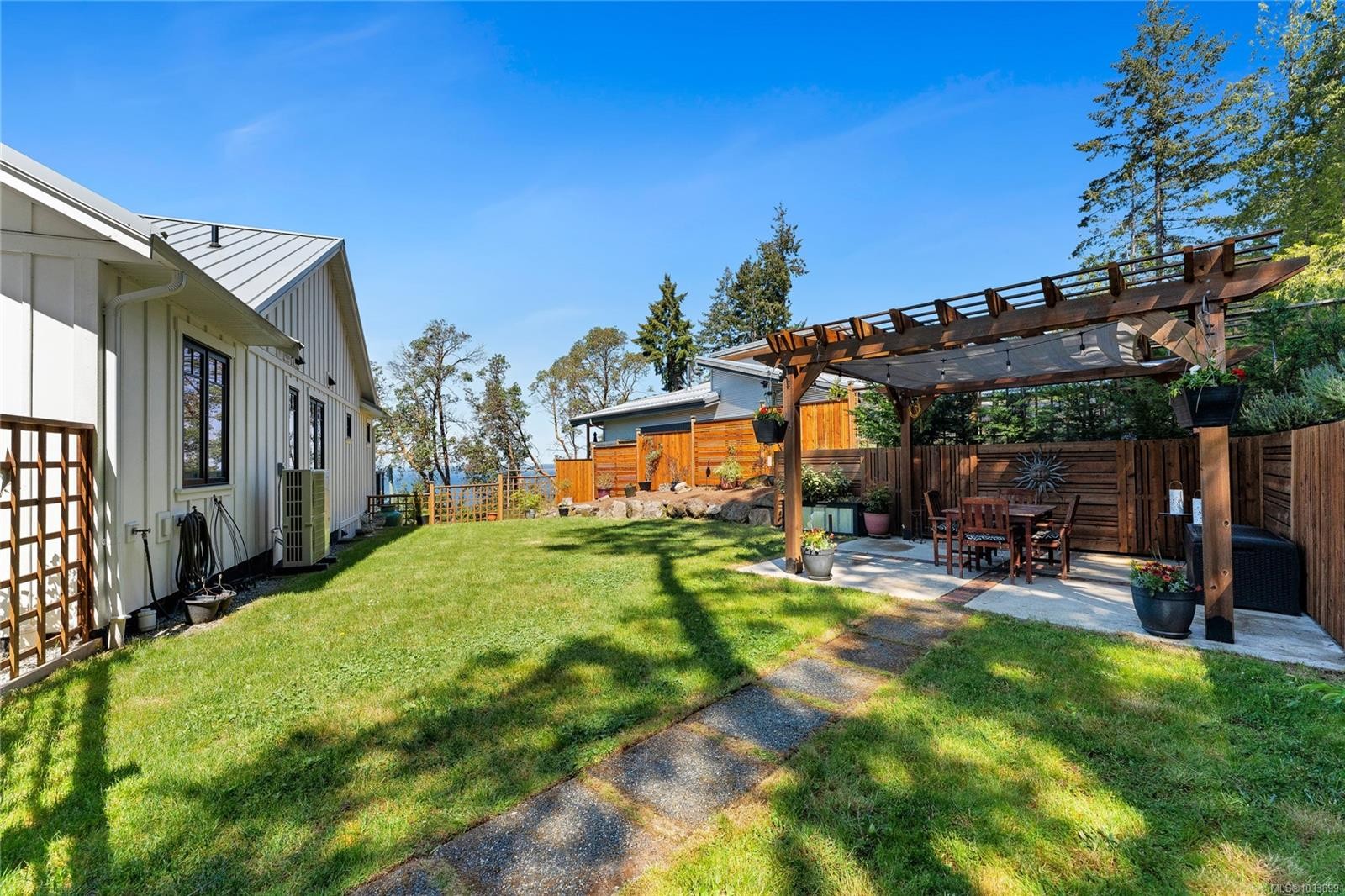 347 Collins Rd, Salt Spring, BC