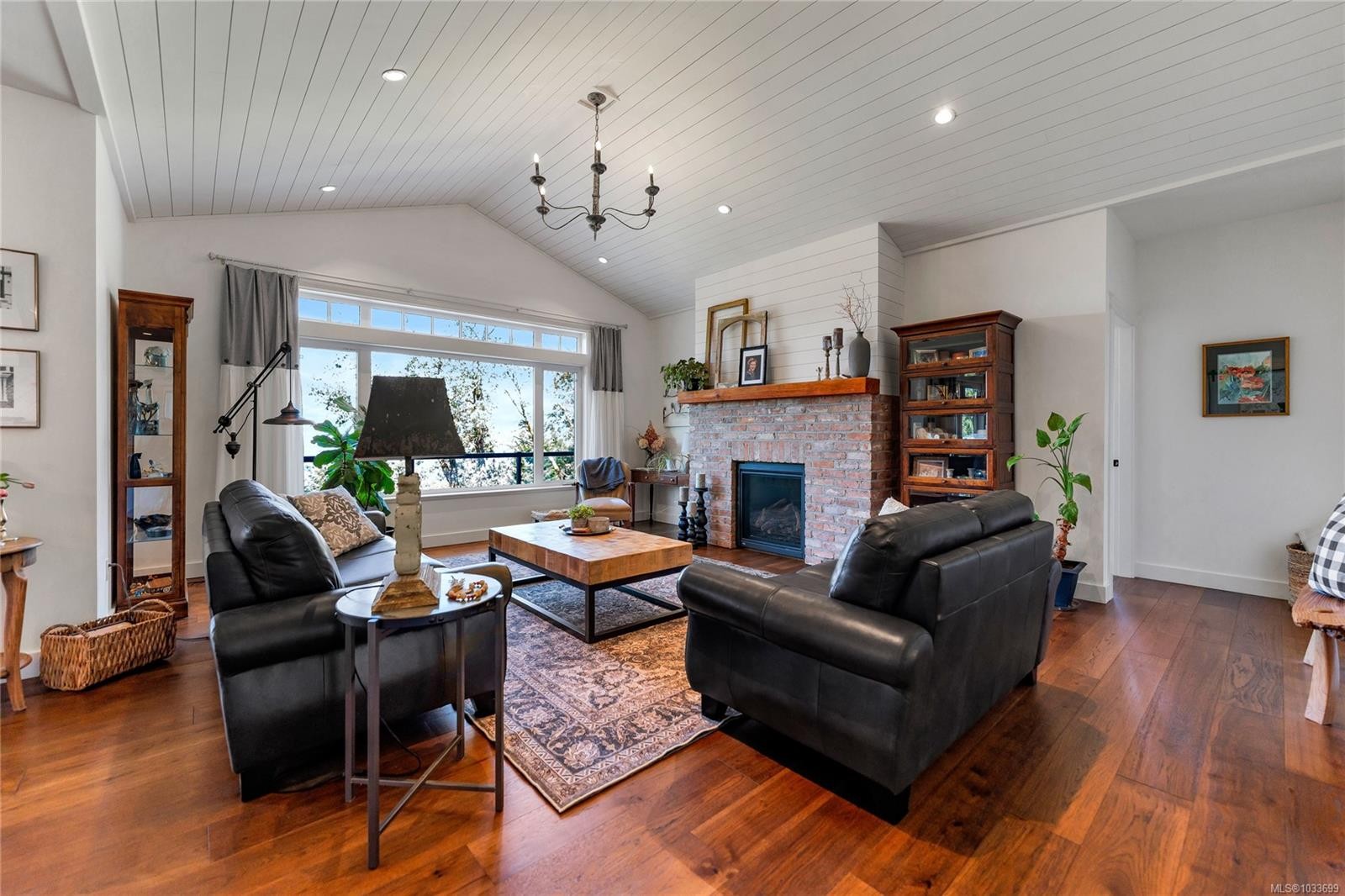 347 Collins Rd, Salt Spring, BC