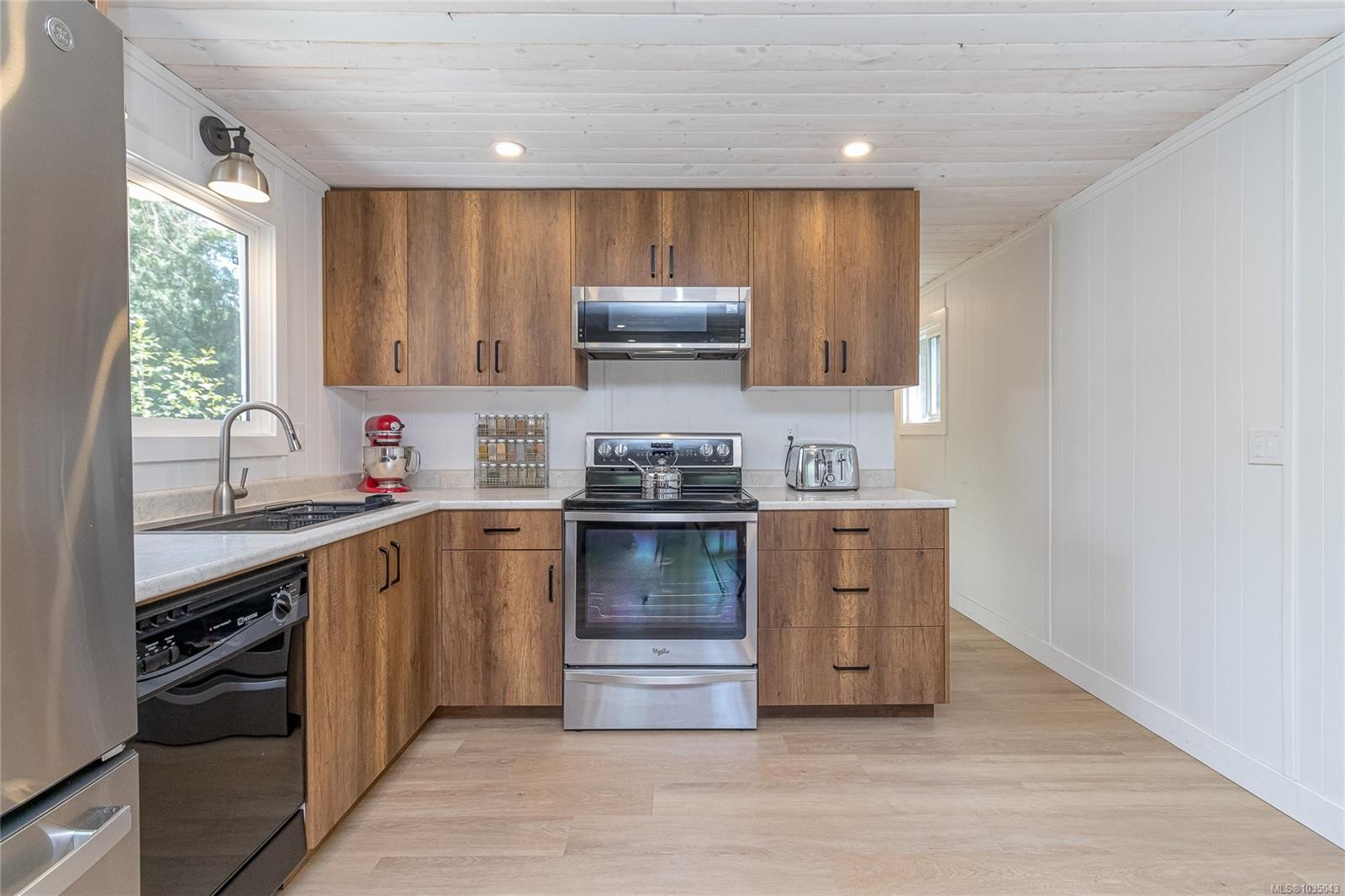 3662 Telegraph Rd, Cobble Hill, BC