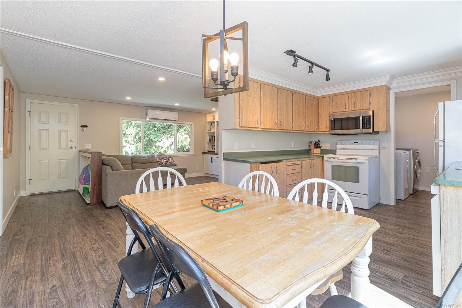 3662 Telegraph Rd, Cobble Hill, BC
