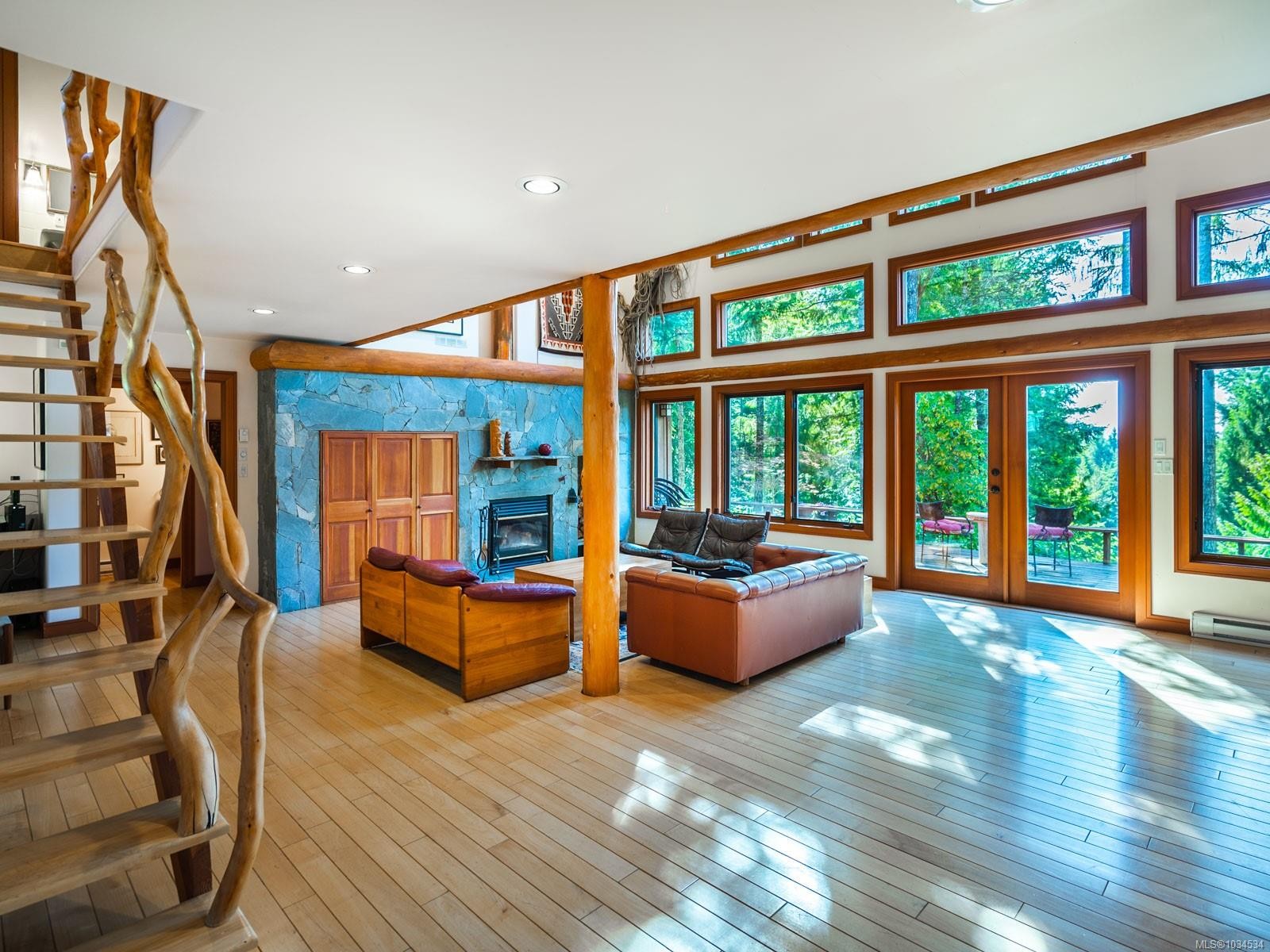 1055 Spider Lake Rd, Qualicum Beach, BC