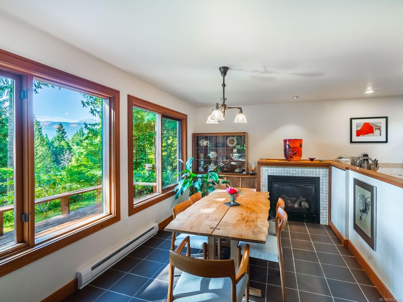 1055 Spider Lake Rd, Qualicum Beach, BC