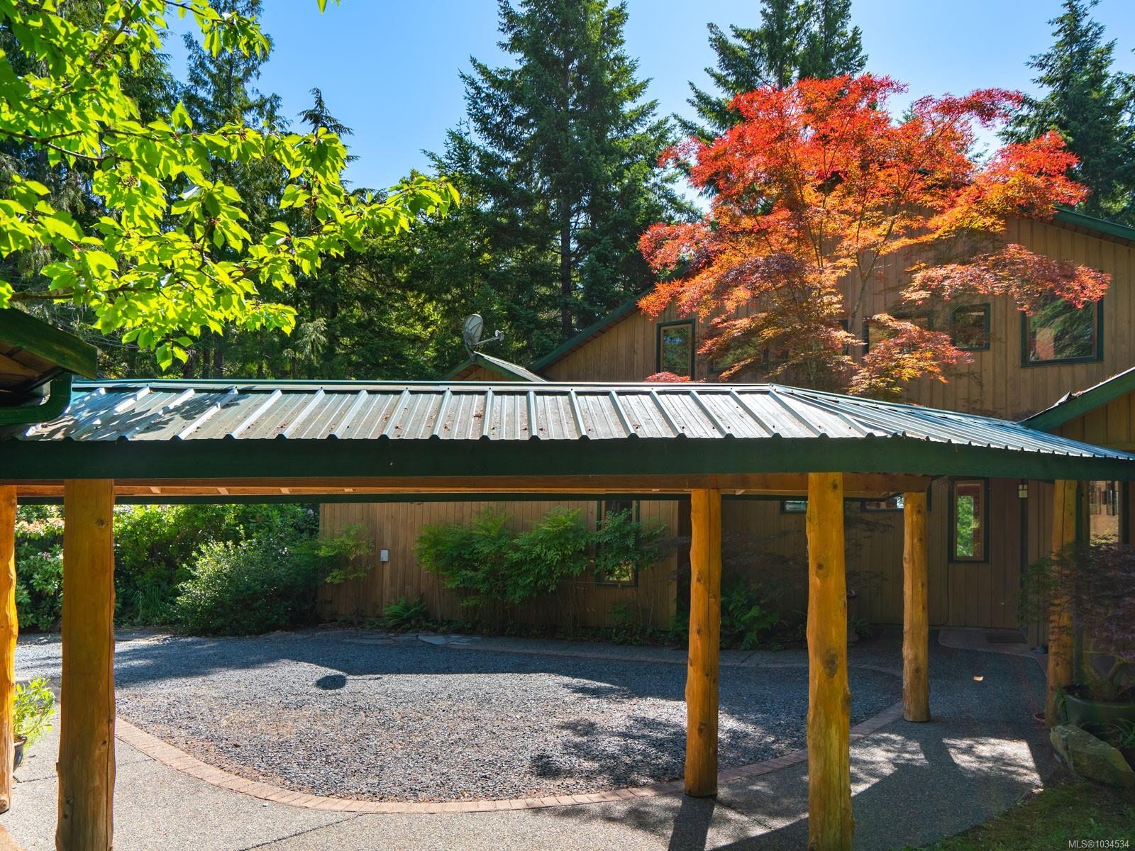1055 Spider Lake Rd, Qualicum Beach, BC