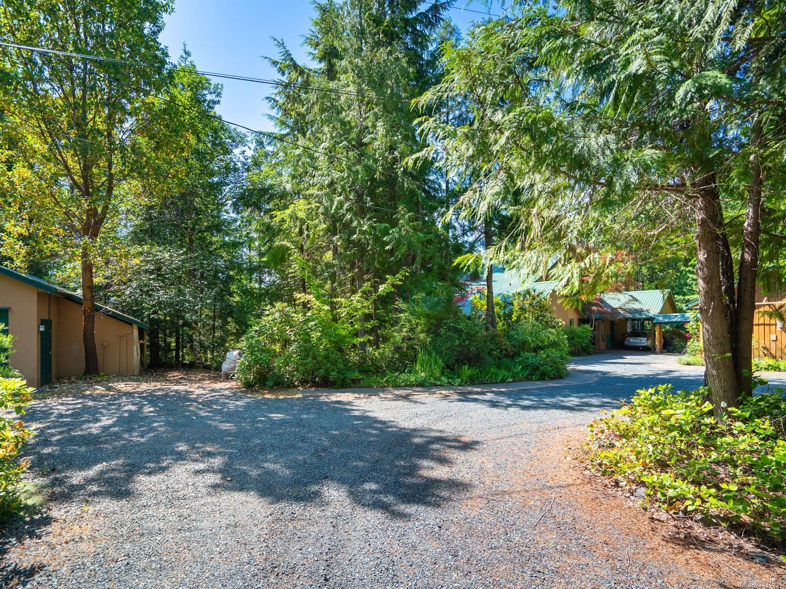 1055 Spider Lake Rd, Qualicum Beach, BC