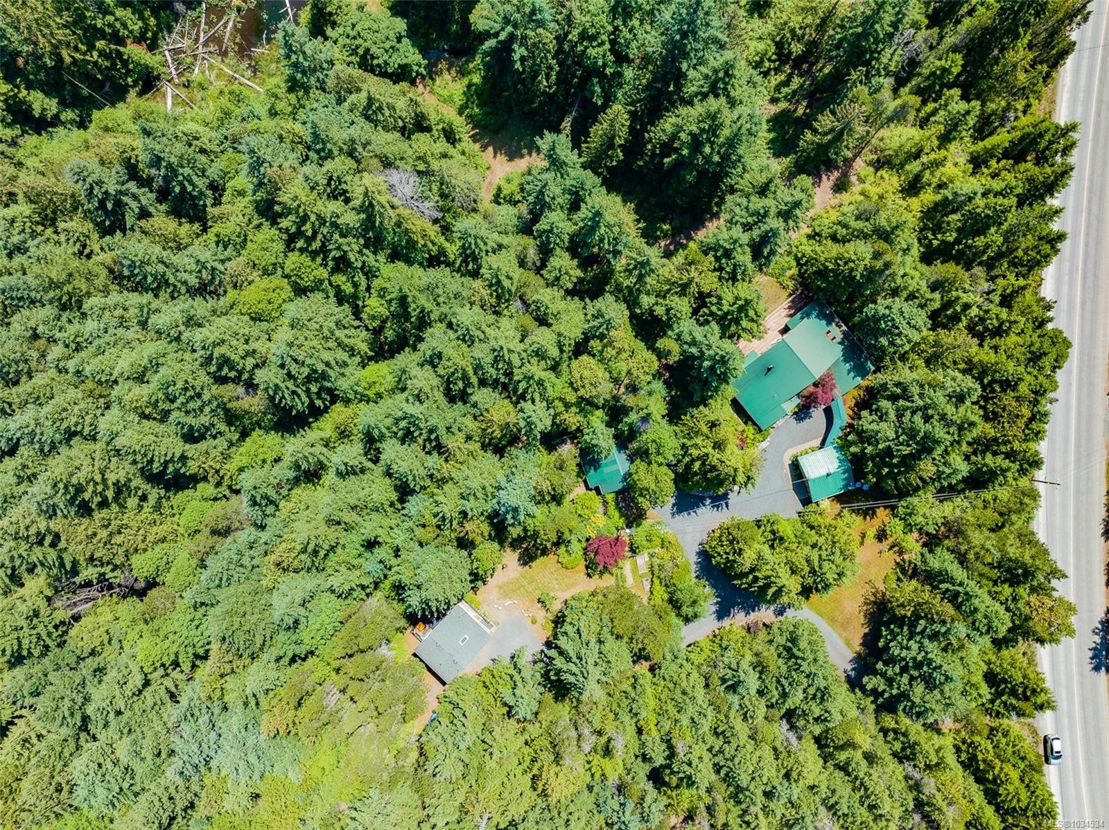 1055 Spider Lake Rd, Qualicum Beach, BC