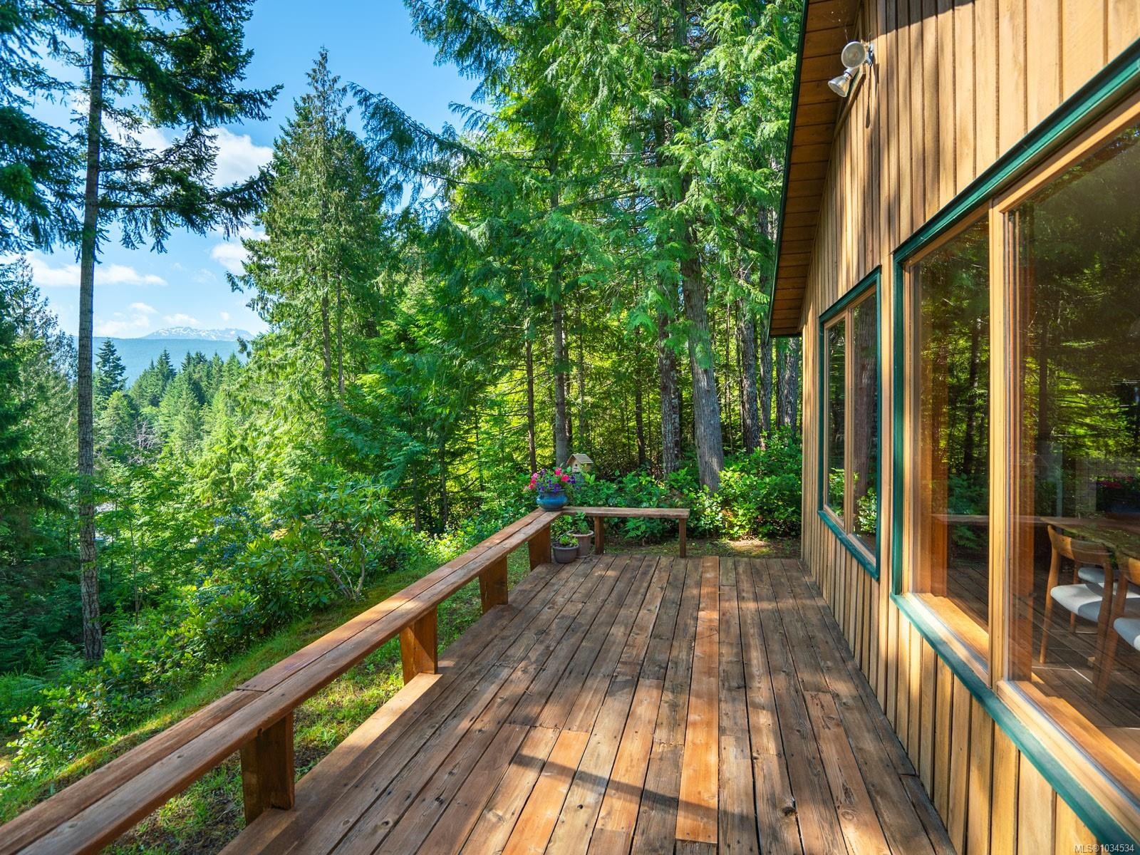 1055 Spider Lake Rd, Qualicum Beach, BC