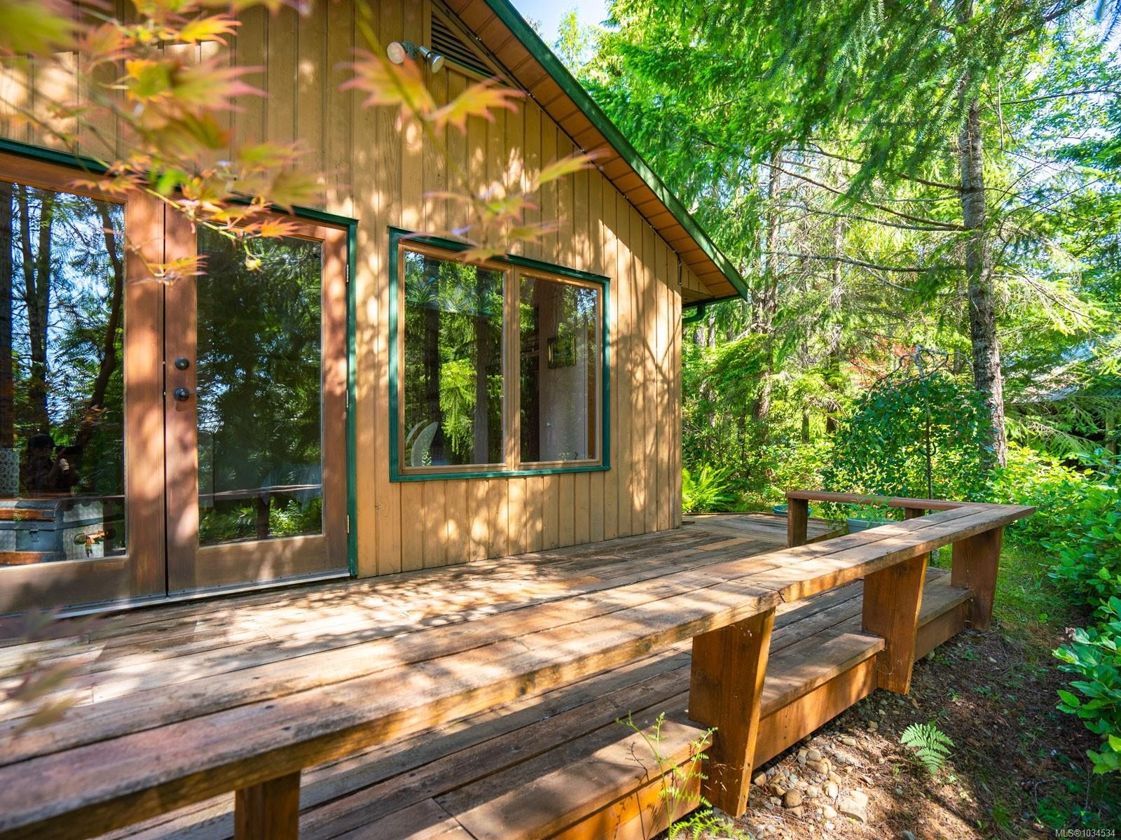 1055 Spider Lake Rd, Qualicum Beach, BC