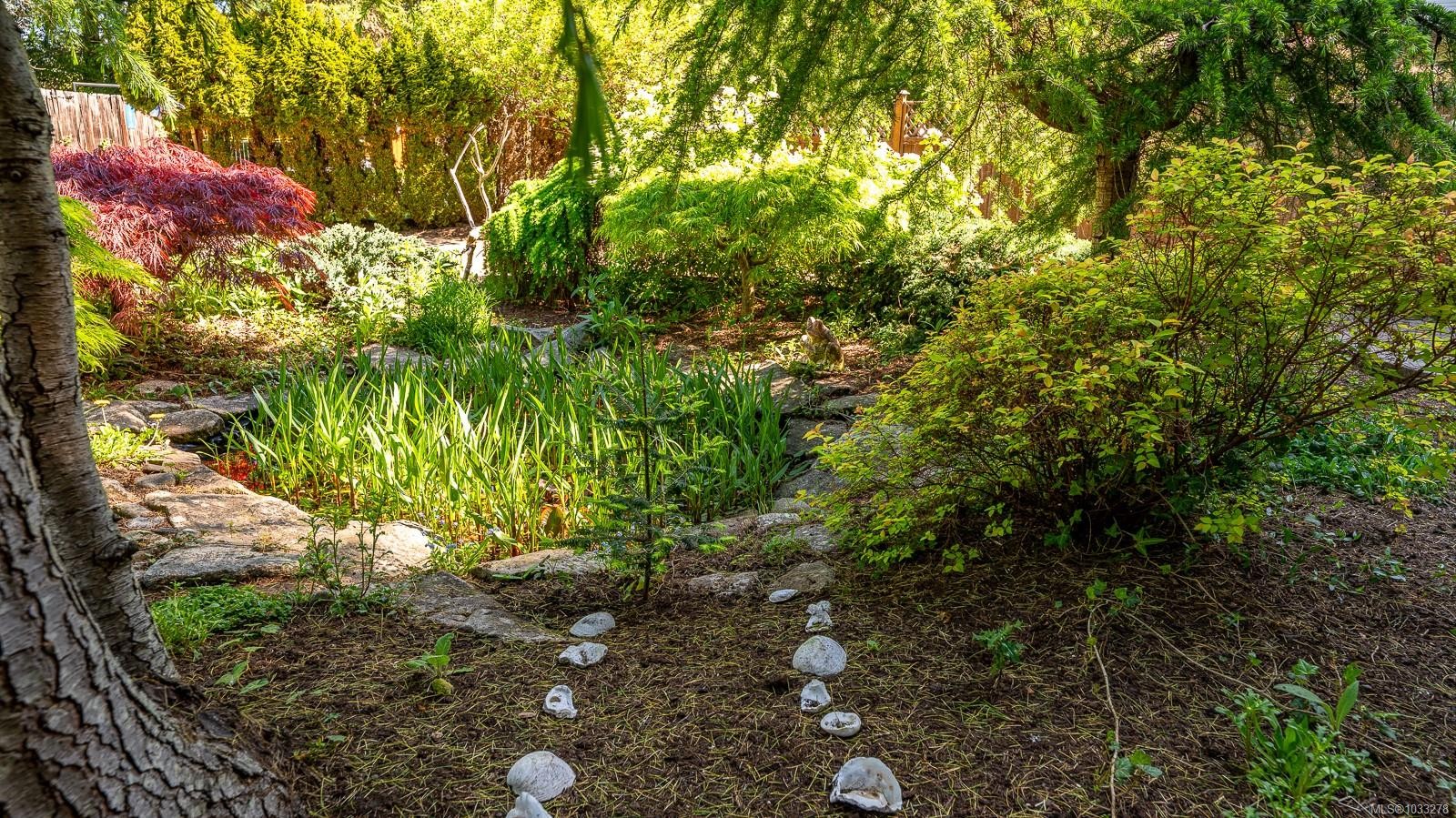 1545 Kye Bay Rd, Comox, BC - Outdoor
