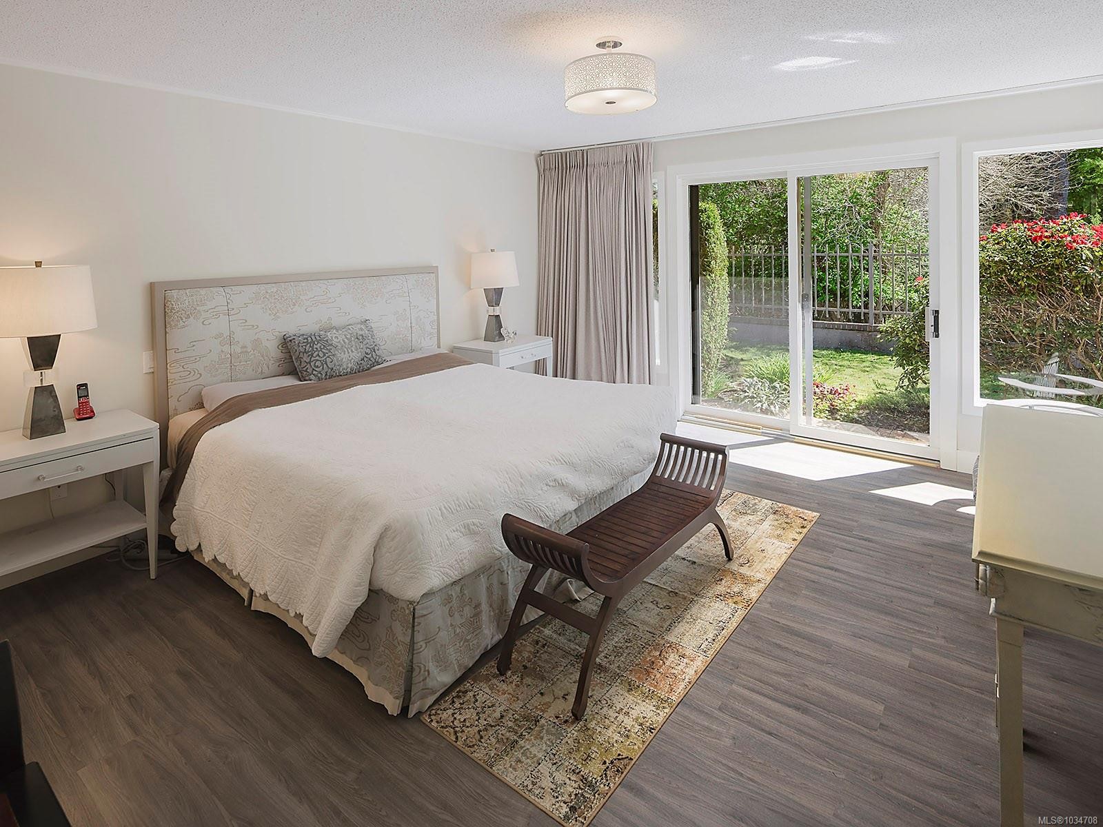 #137-2345 Cedar Hill Cross Rd, Oak Bay, BC