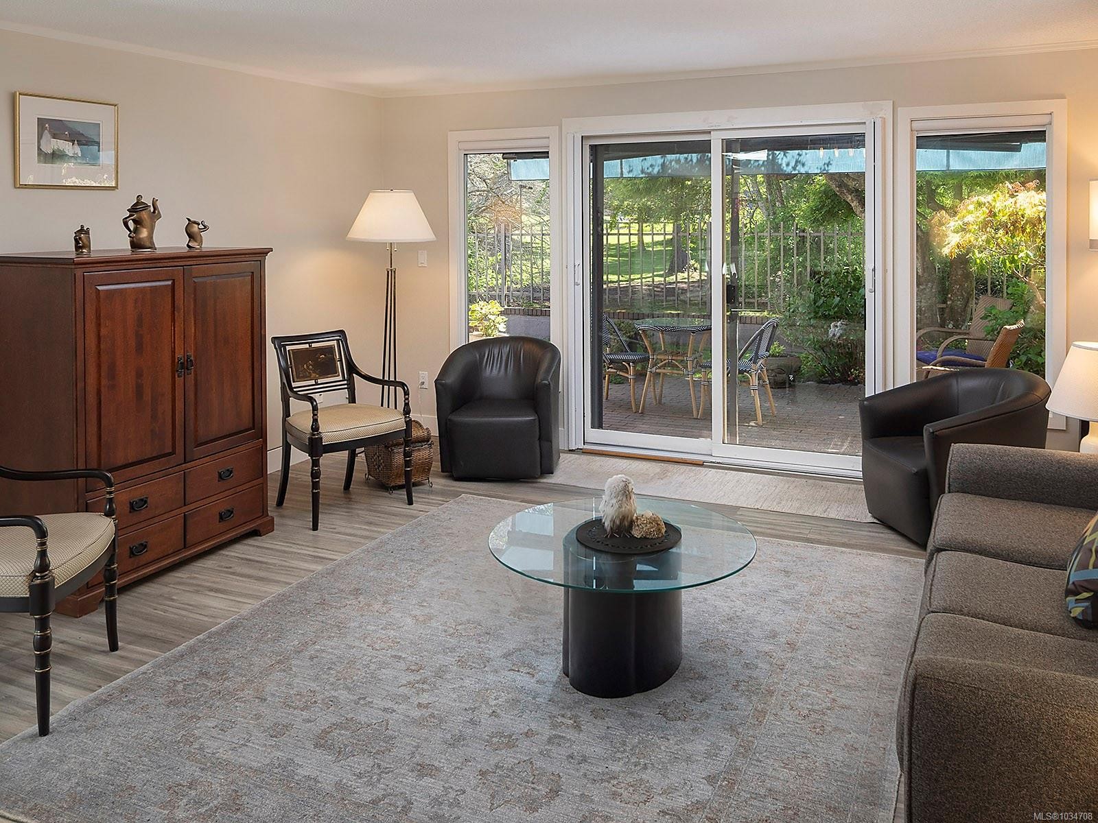 #137-2345 Cedar Hill Cross Rd, Oak Bay, BC