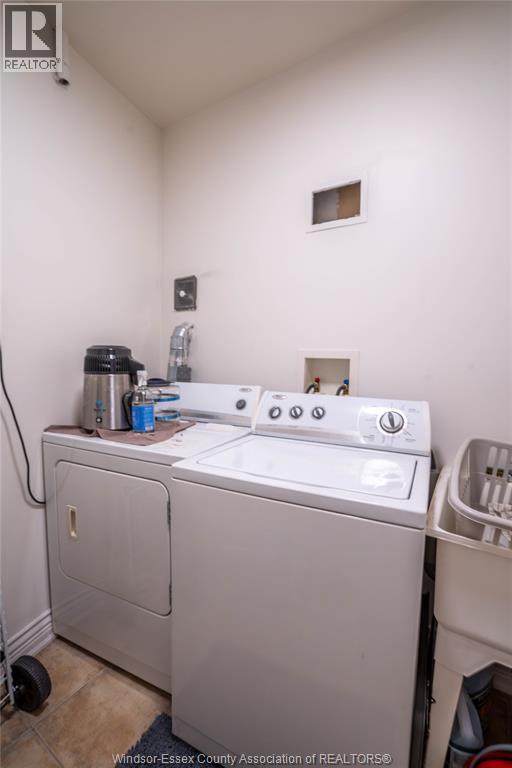 1225 Riverside Unit# 710, Windsor, ON - Indoor Photo Showing Laundry Room