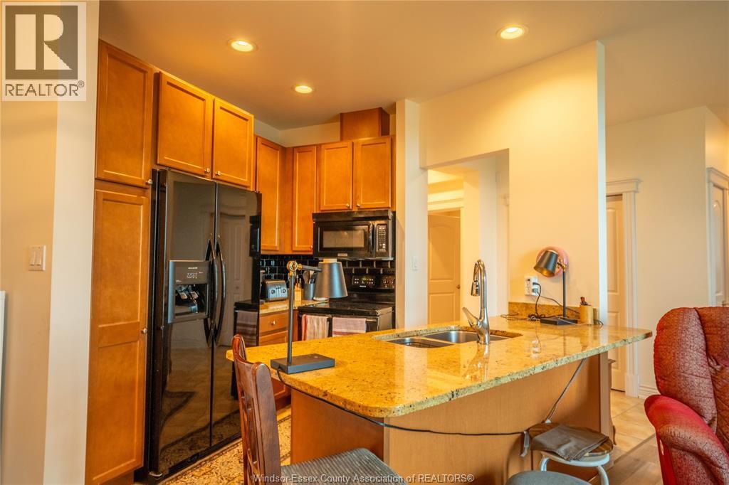 1225 Riverside Unit# 710, Windsor, ON - Indoor Photo Showing Kitchen With Double Sink