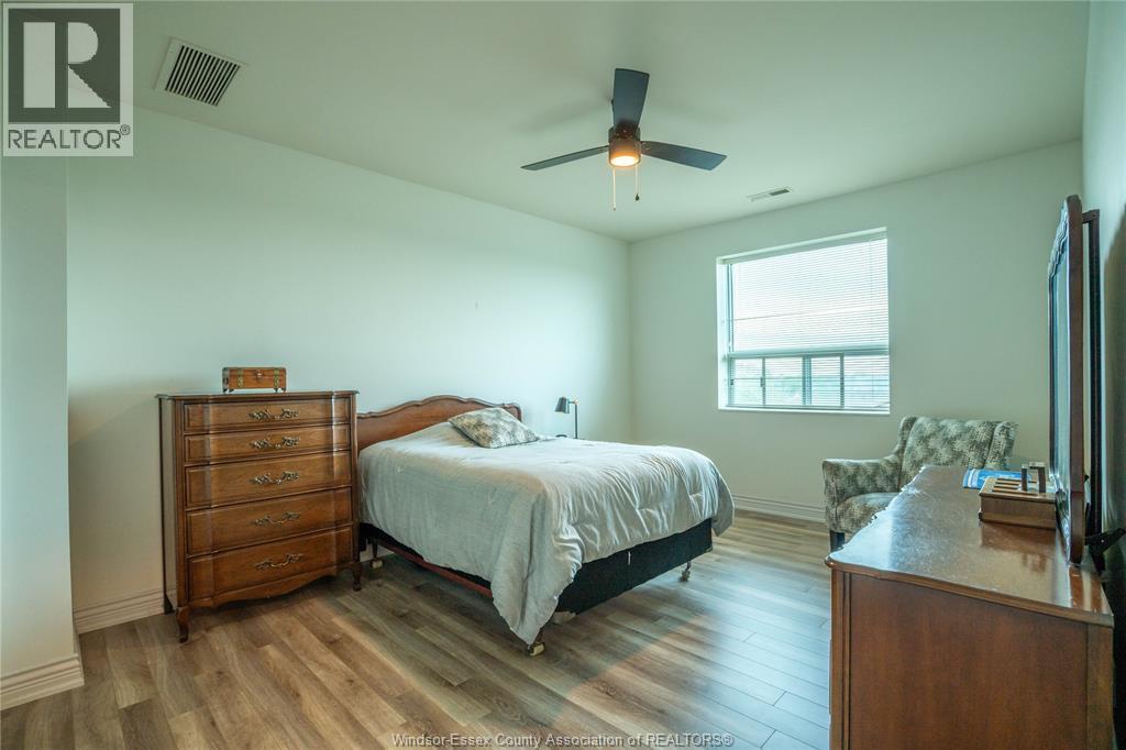 1225 Riverside Unit# 710, Windsor, ON - Indoor Photo Showing Bedroom