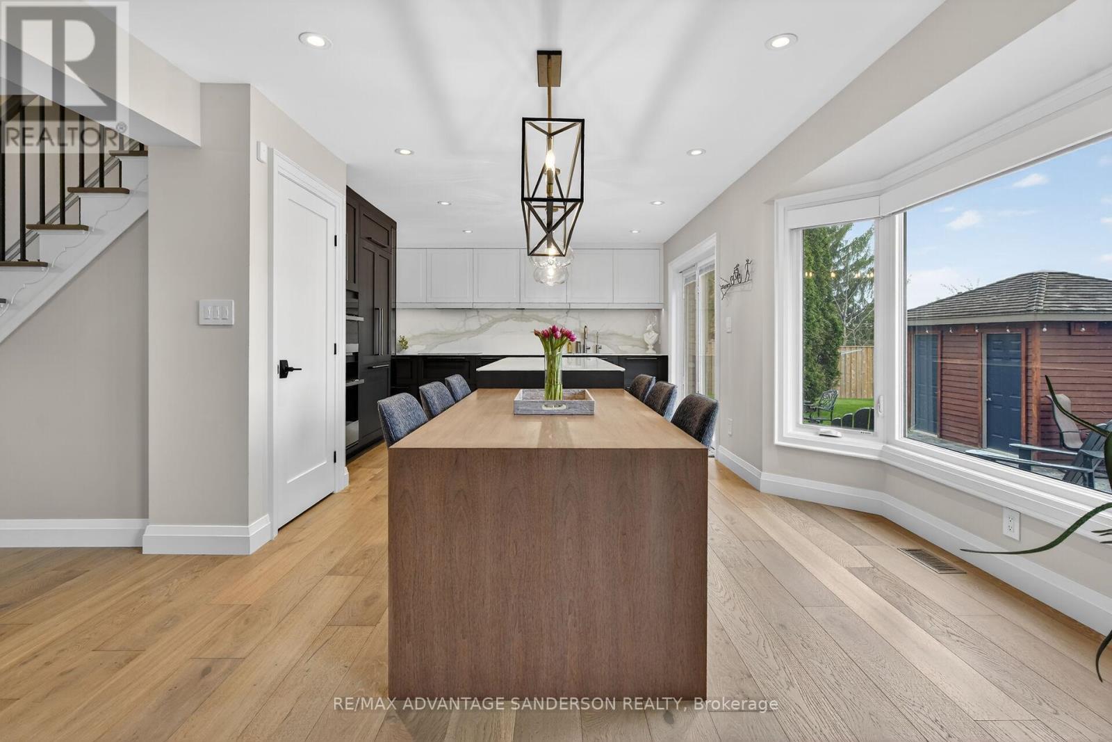 975 Sunningdale Road W, London North (North S), ON