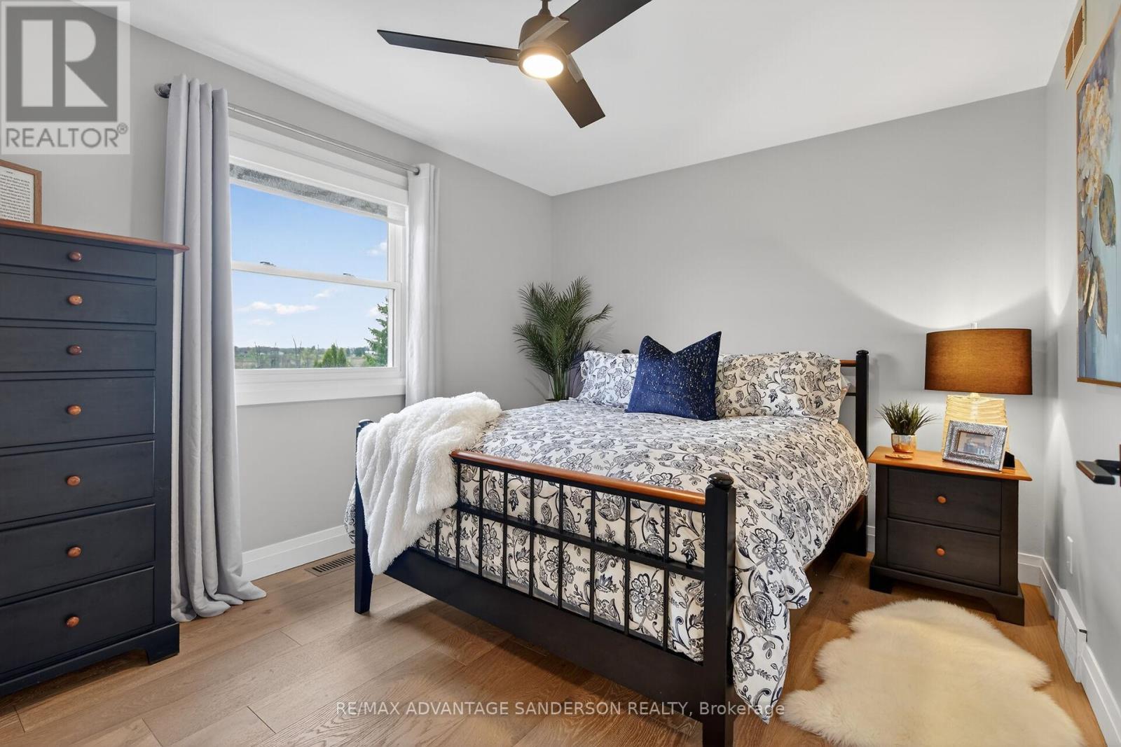 975 Sunningdale Road W, London North (North S), ON