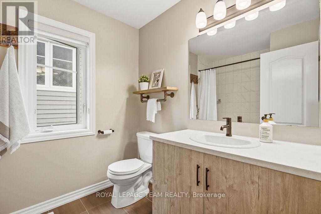 91 Cantle Crescent, Ottawa, ON