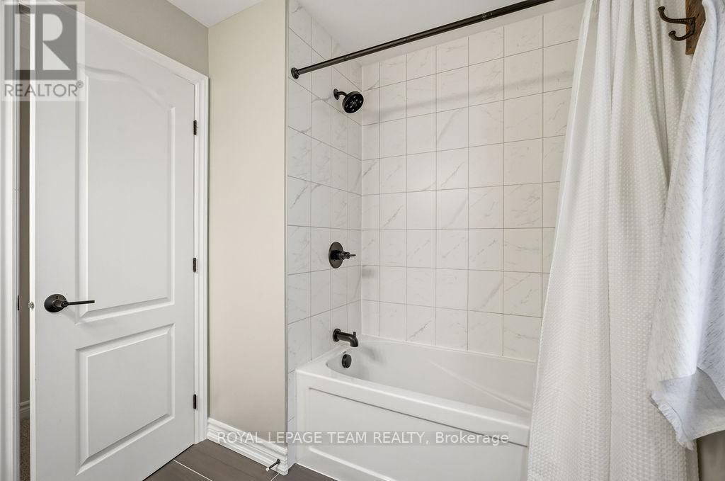 91 Cantle Crescent, Ottawa, ON